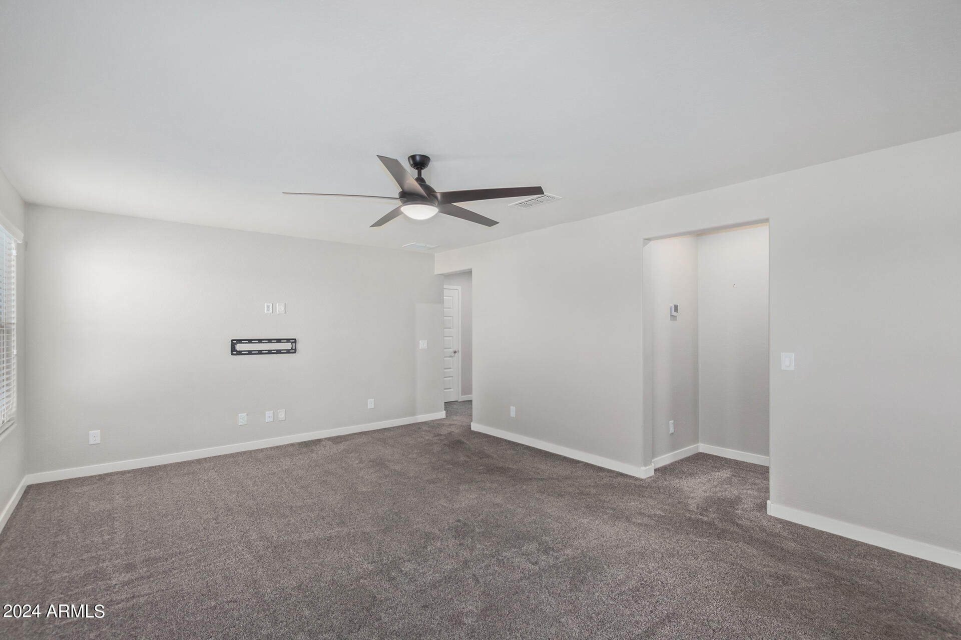 2927 W WESTLAND Road