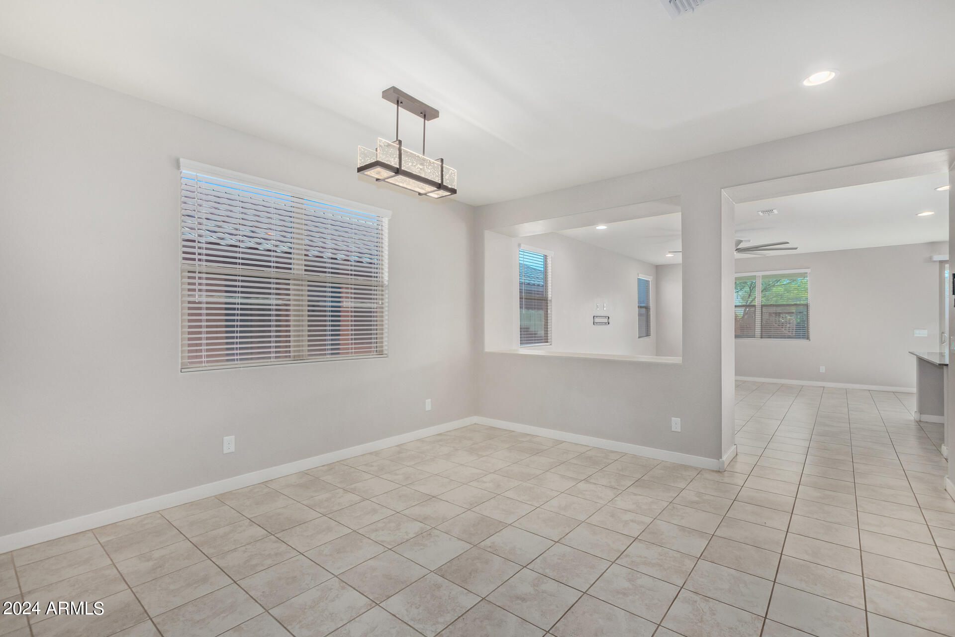 2927 W WESTLAND Road