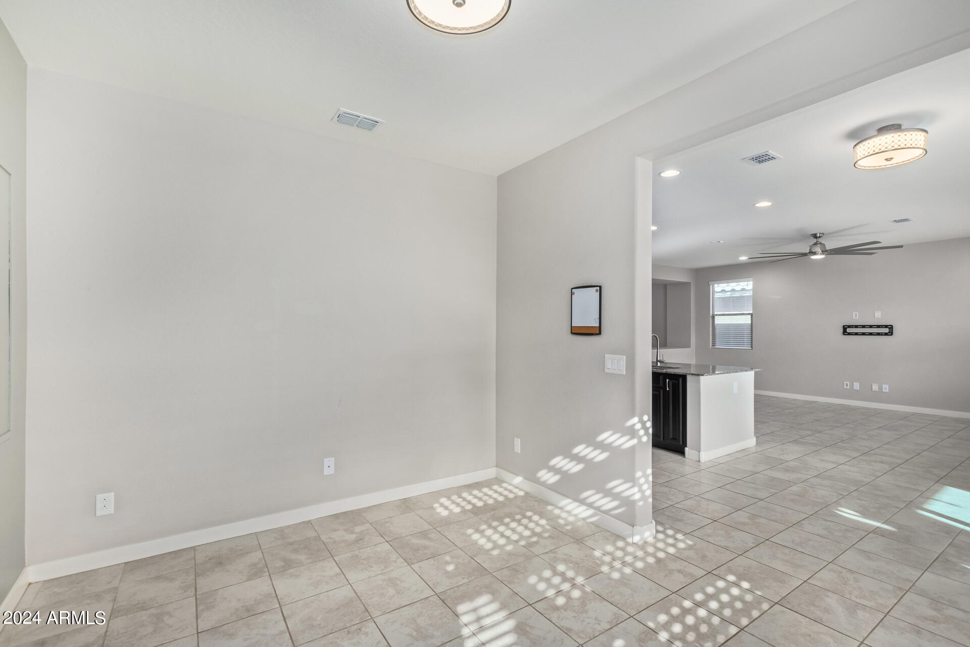 2927 W WESTLAND Road