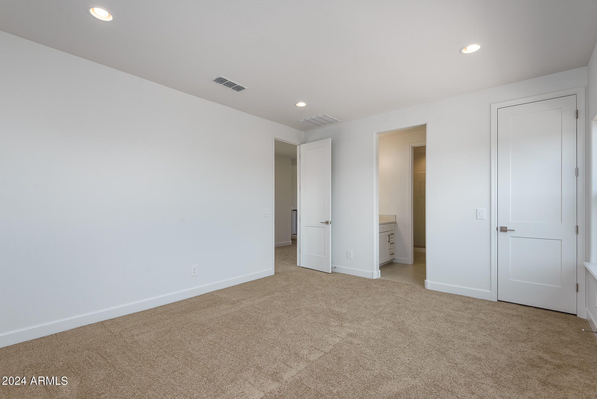 2026 W UNION PARK Drive