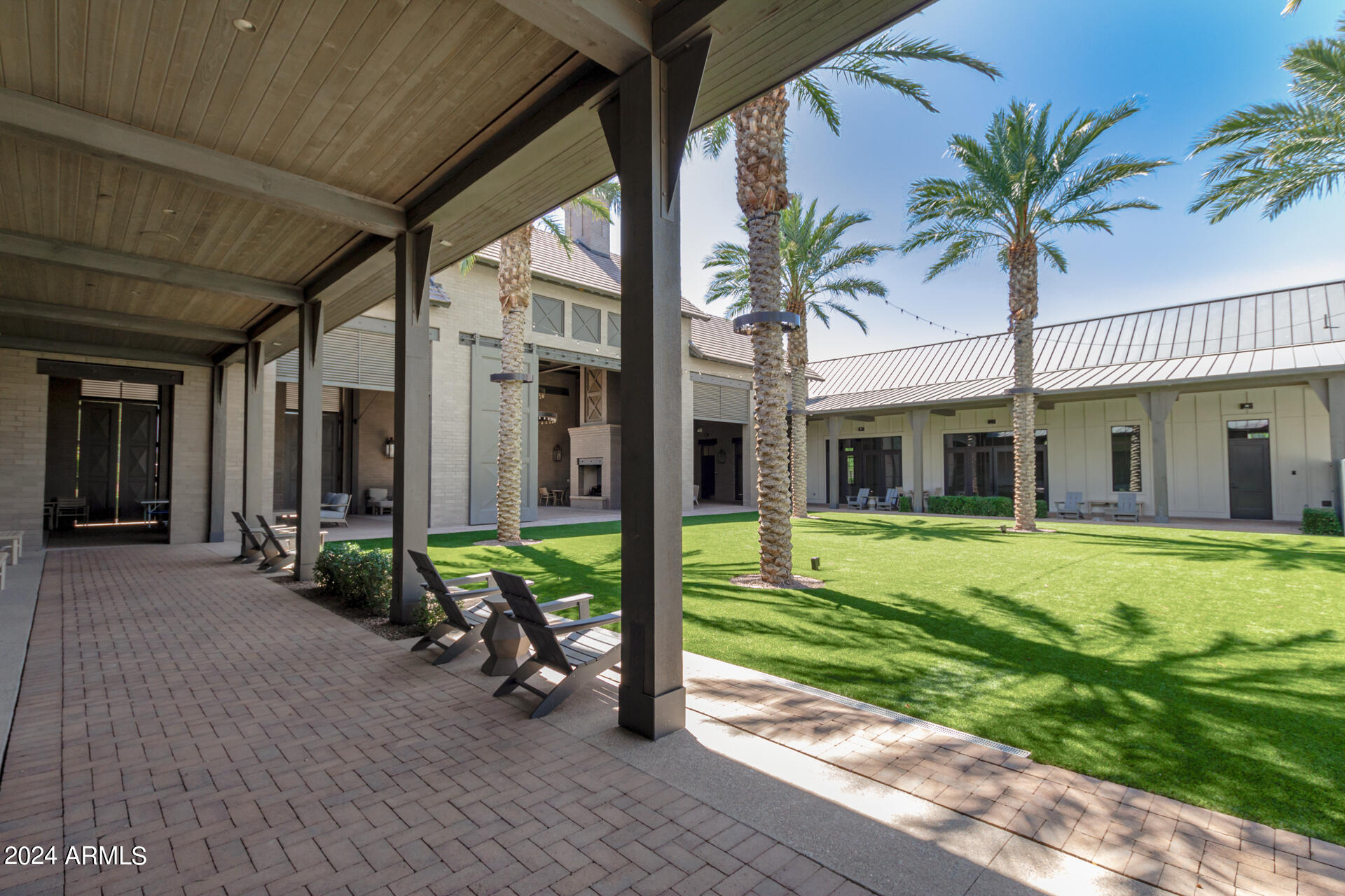 2026 W UNION PARK Drive