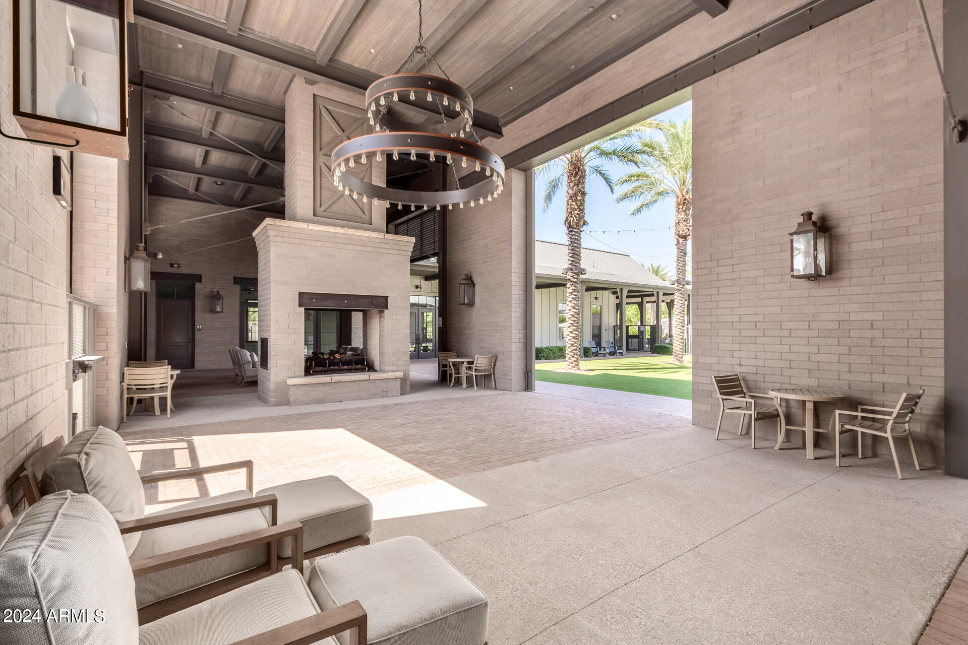 2026 W UNION PARK Drive