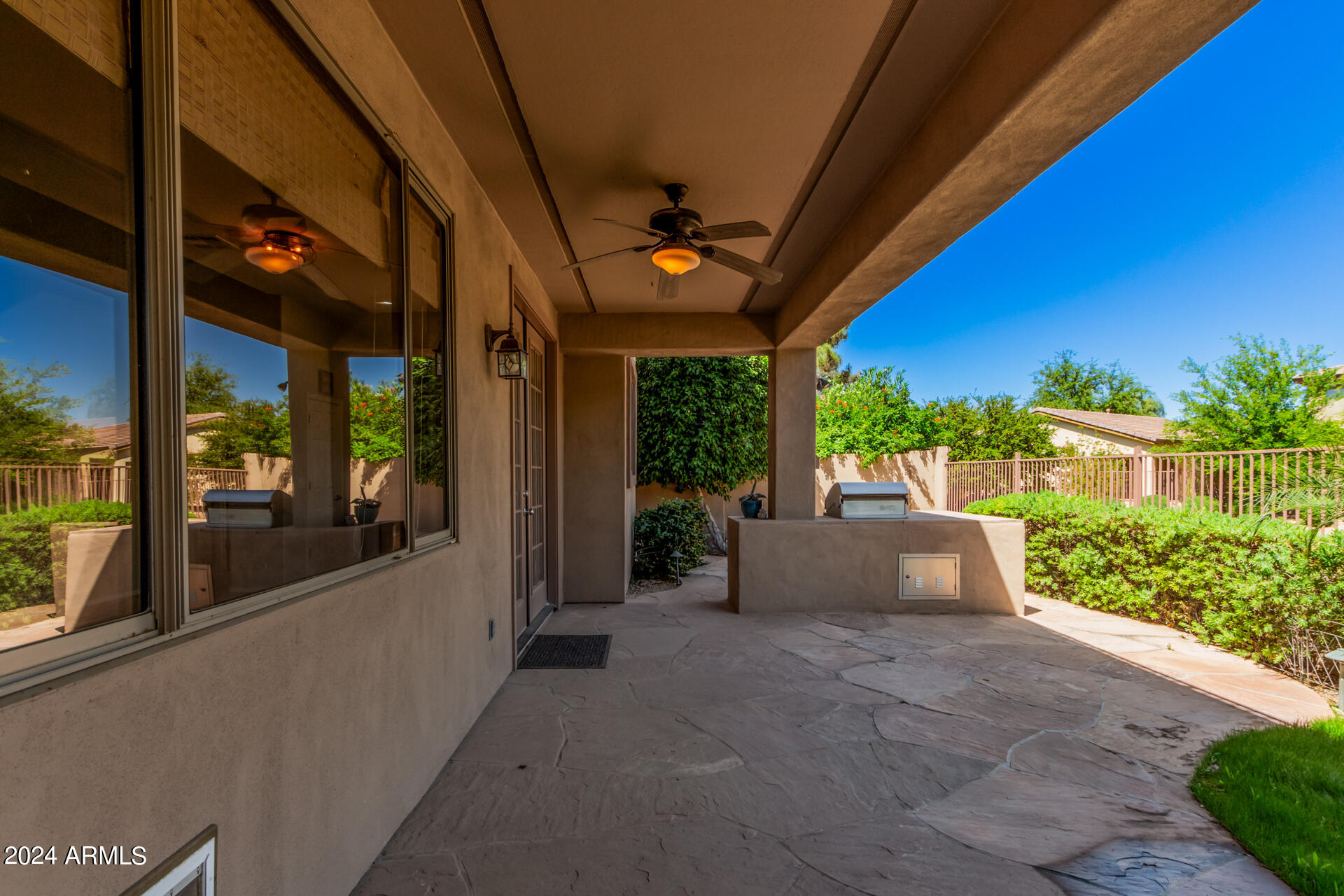 1988 W PERIWINKLE Way