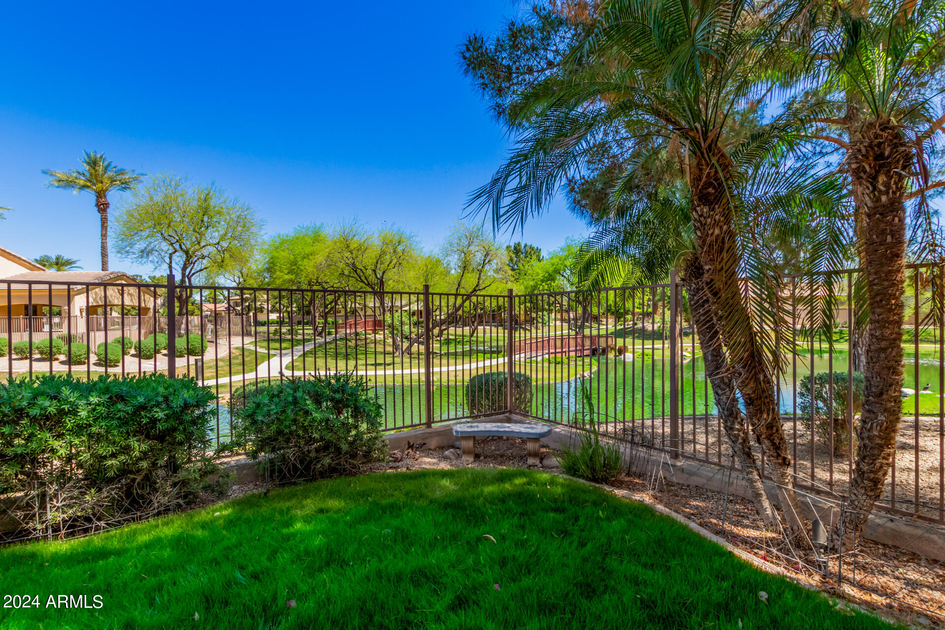 1988 W PERIWINKLE Way