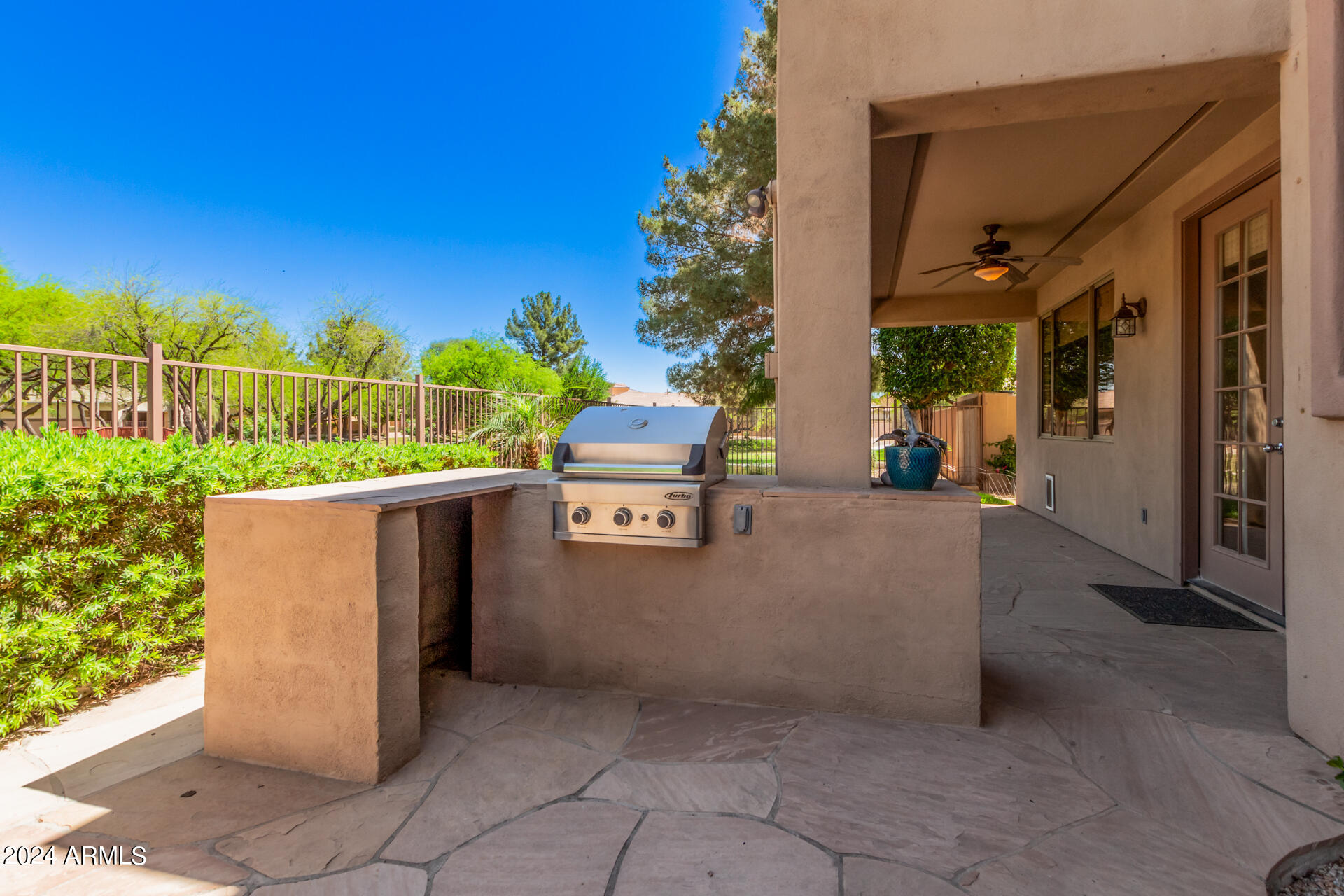 1988 W PERIWINKLE Way