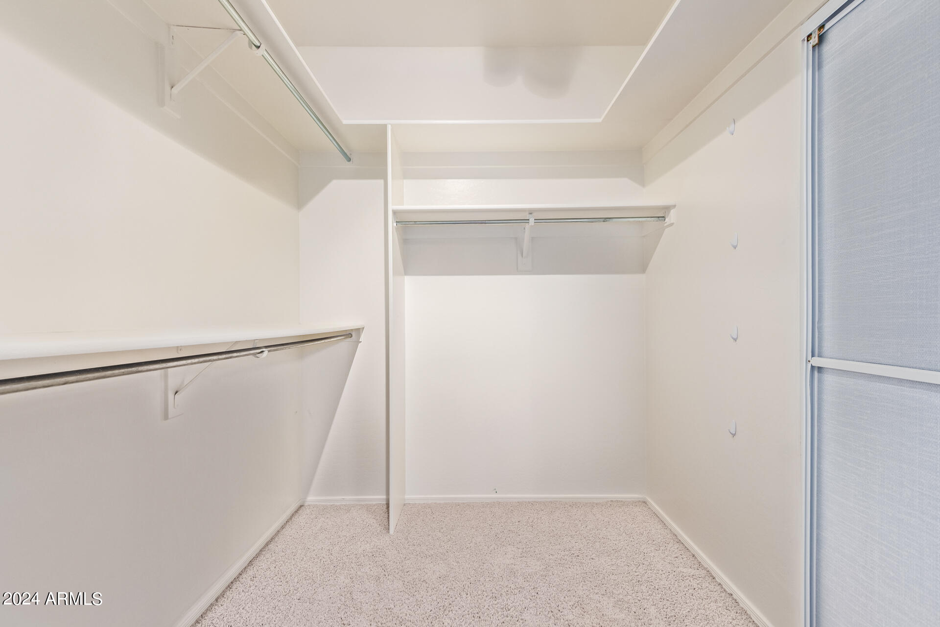 1988 W PERIWINKLE Way