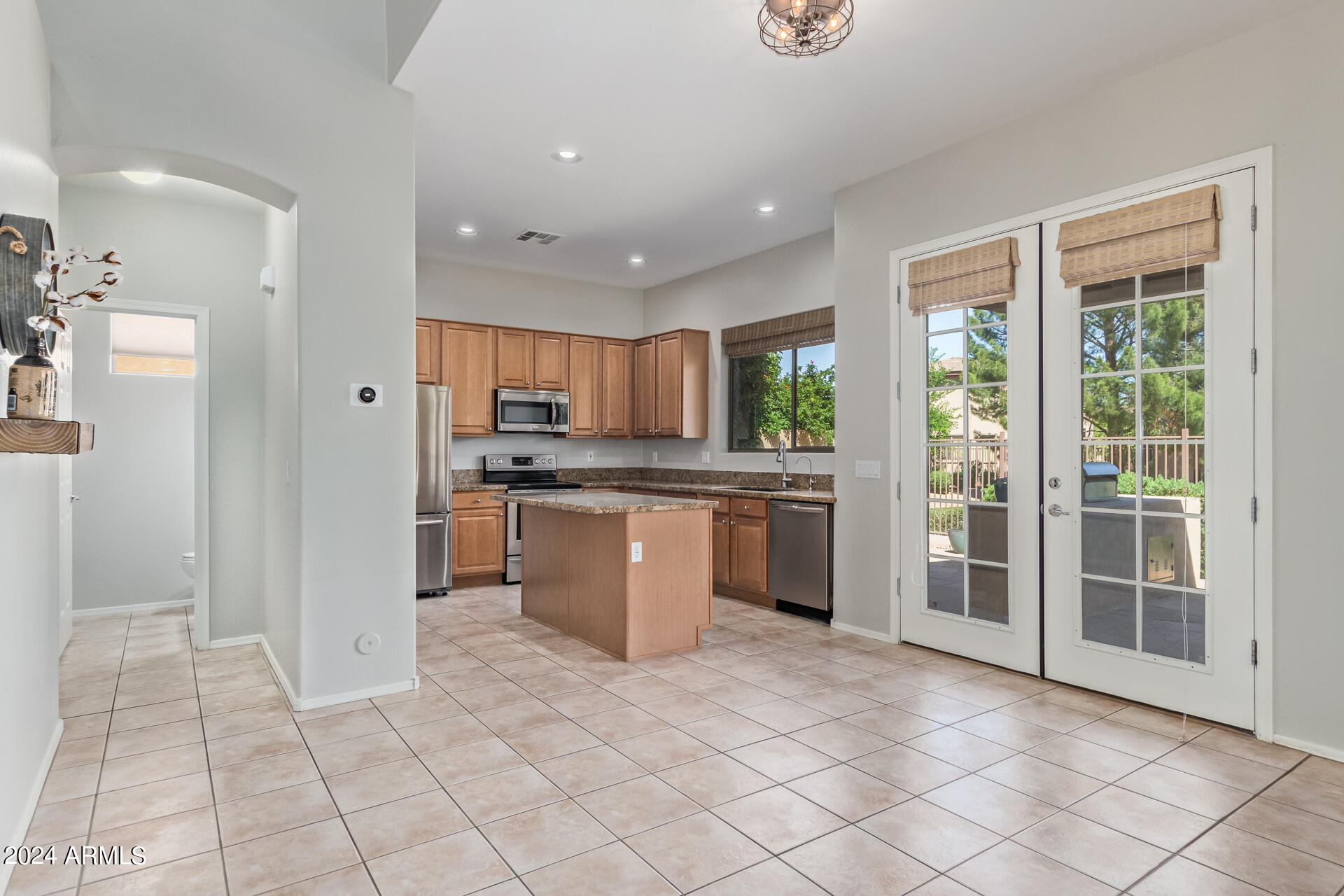 1988 W PERIWINKLE Way