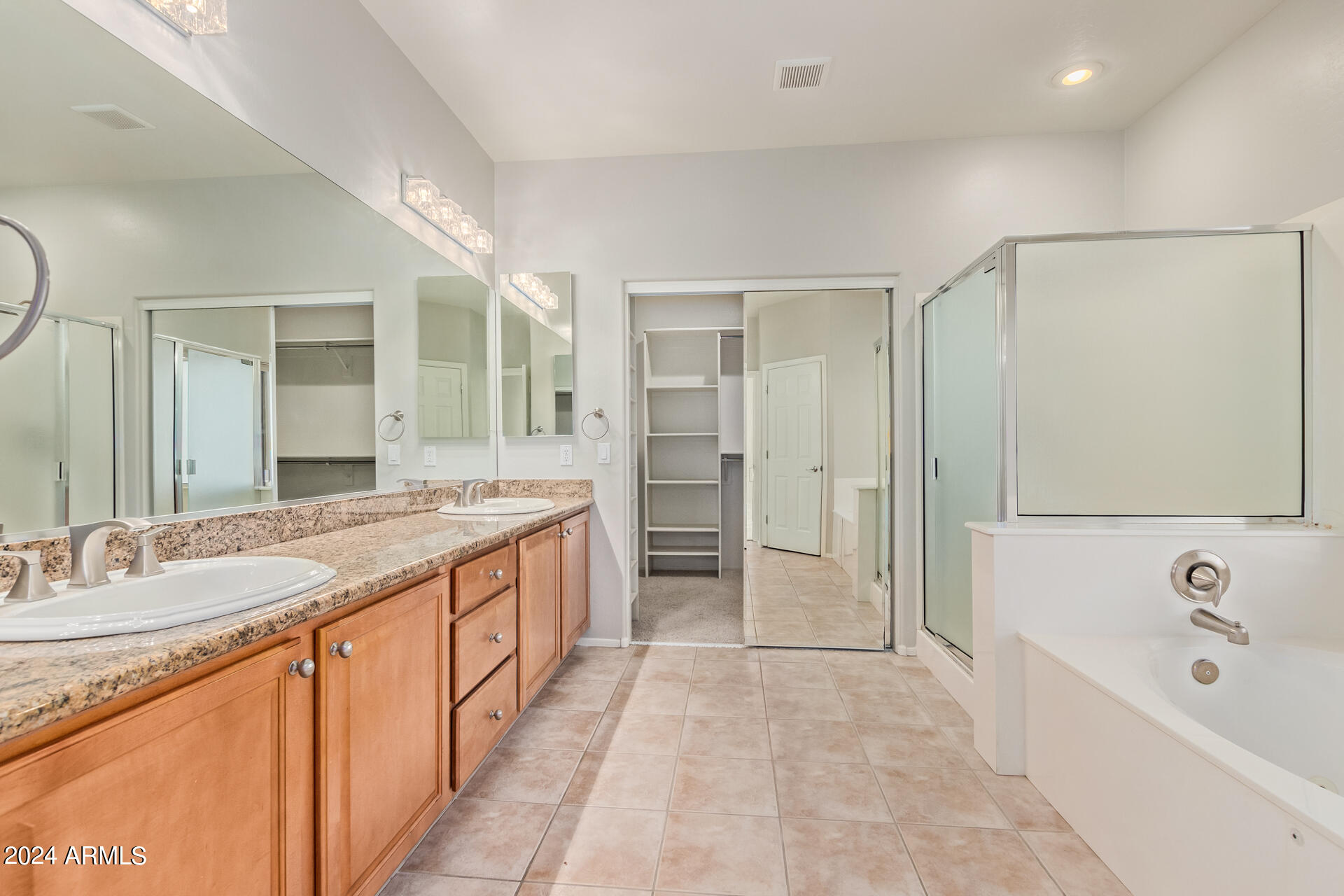 1988 W PERIWINKLE Way