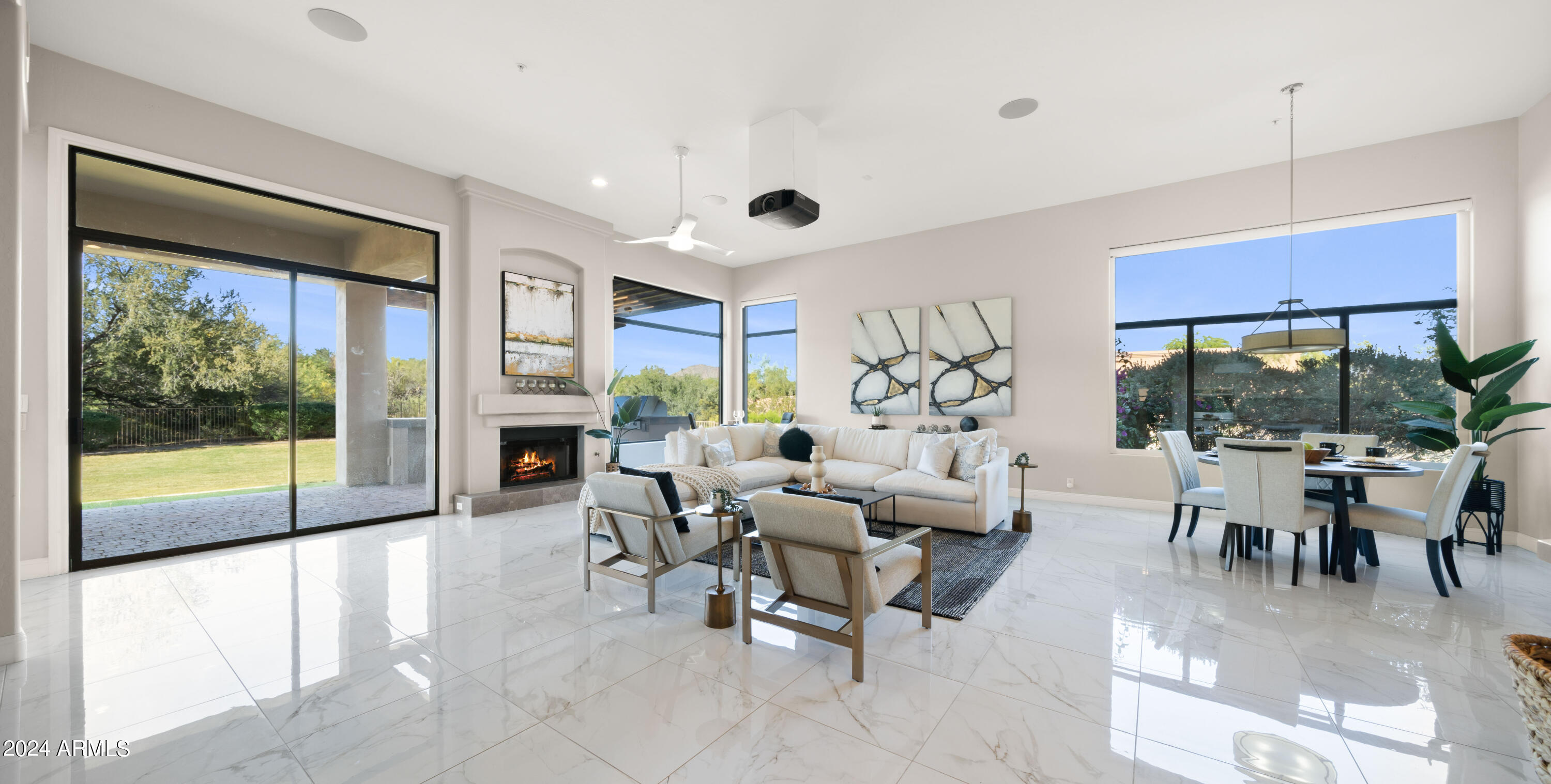 7832 E PARKVIEW Lane