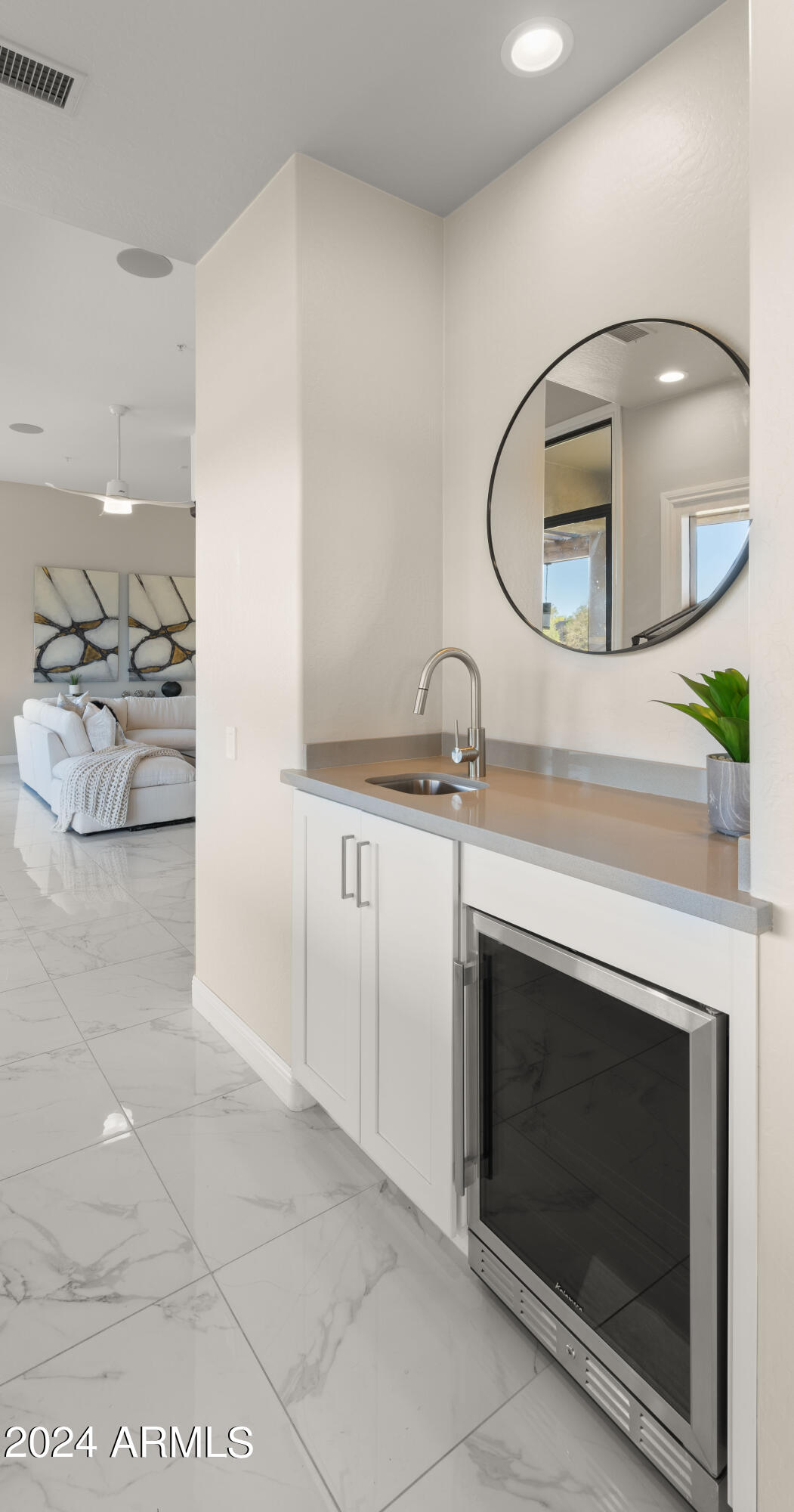 7832 E PARKVIEW Lane