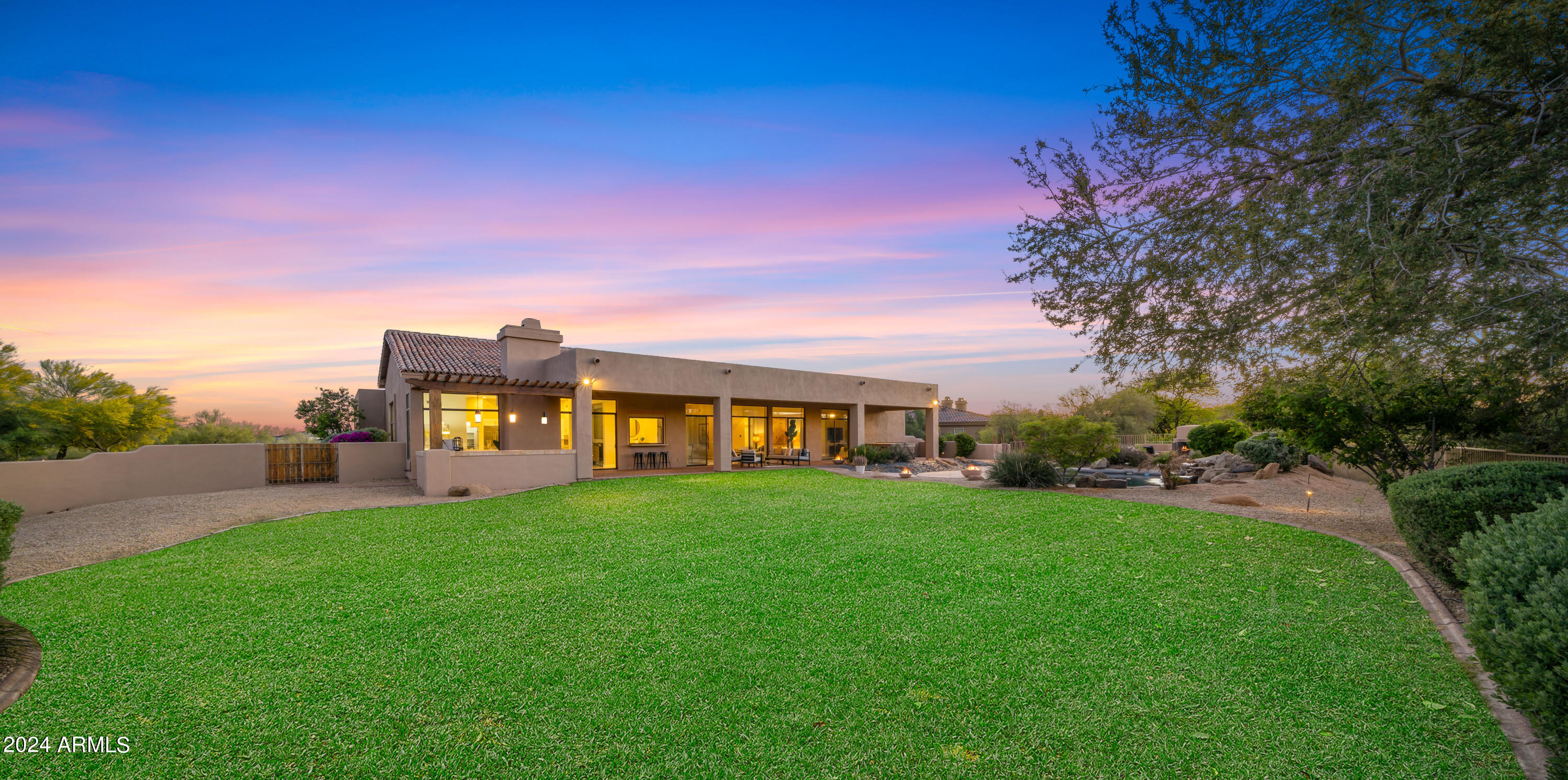 7832 E PARKVIEW Lane