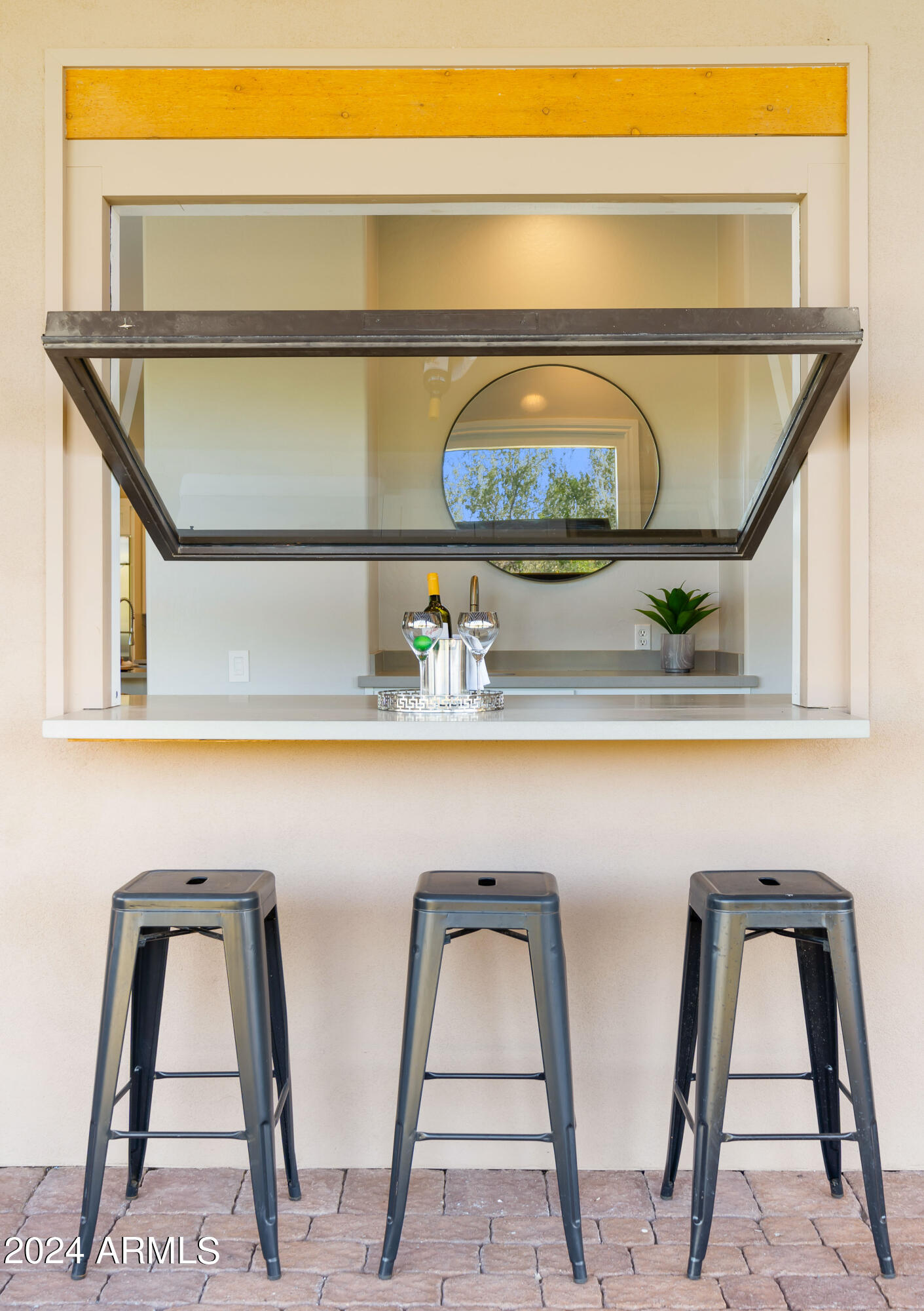 7832 E PARKVIEW Lane