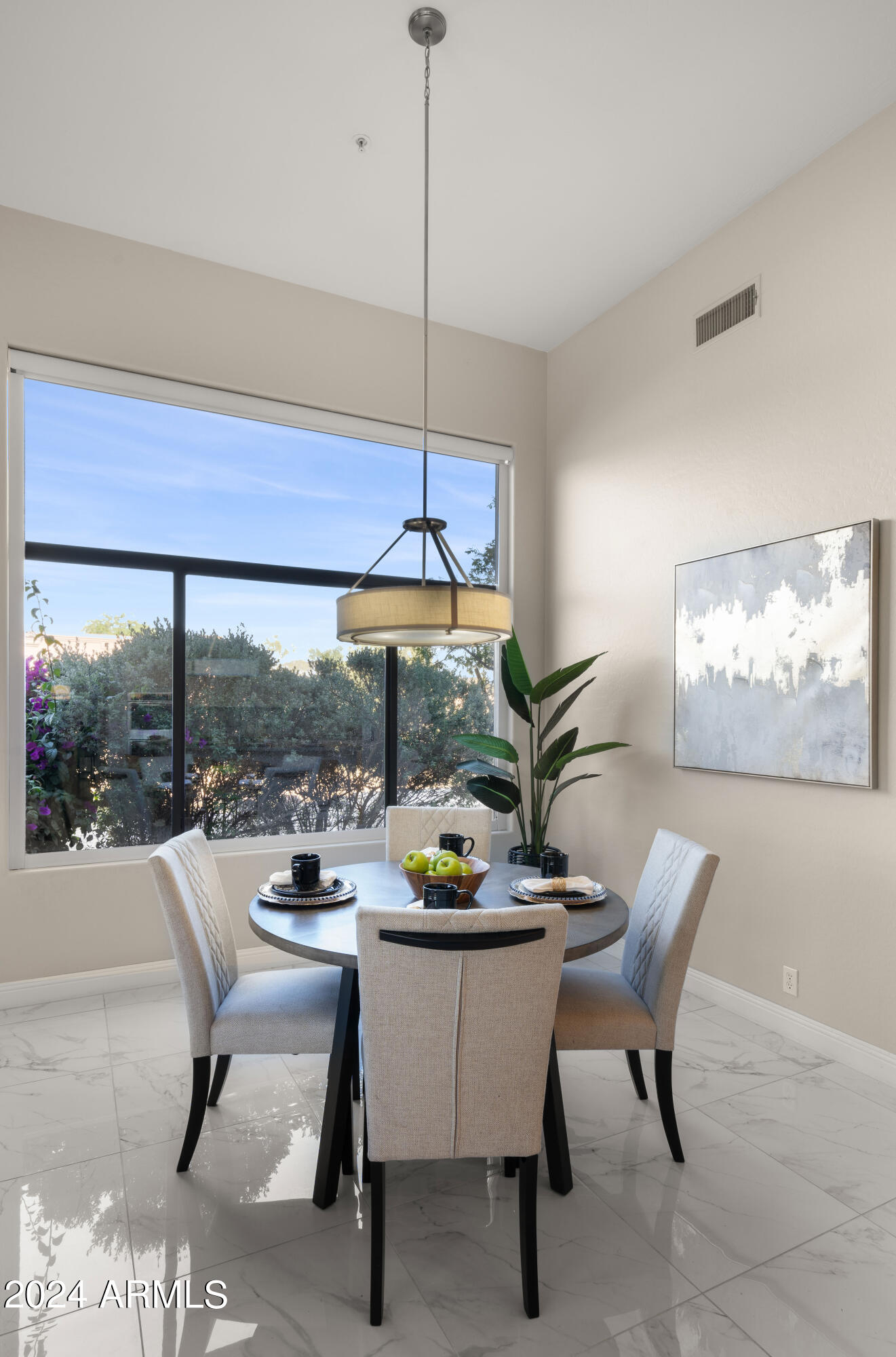 7832 E PARKVIEW Lane