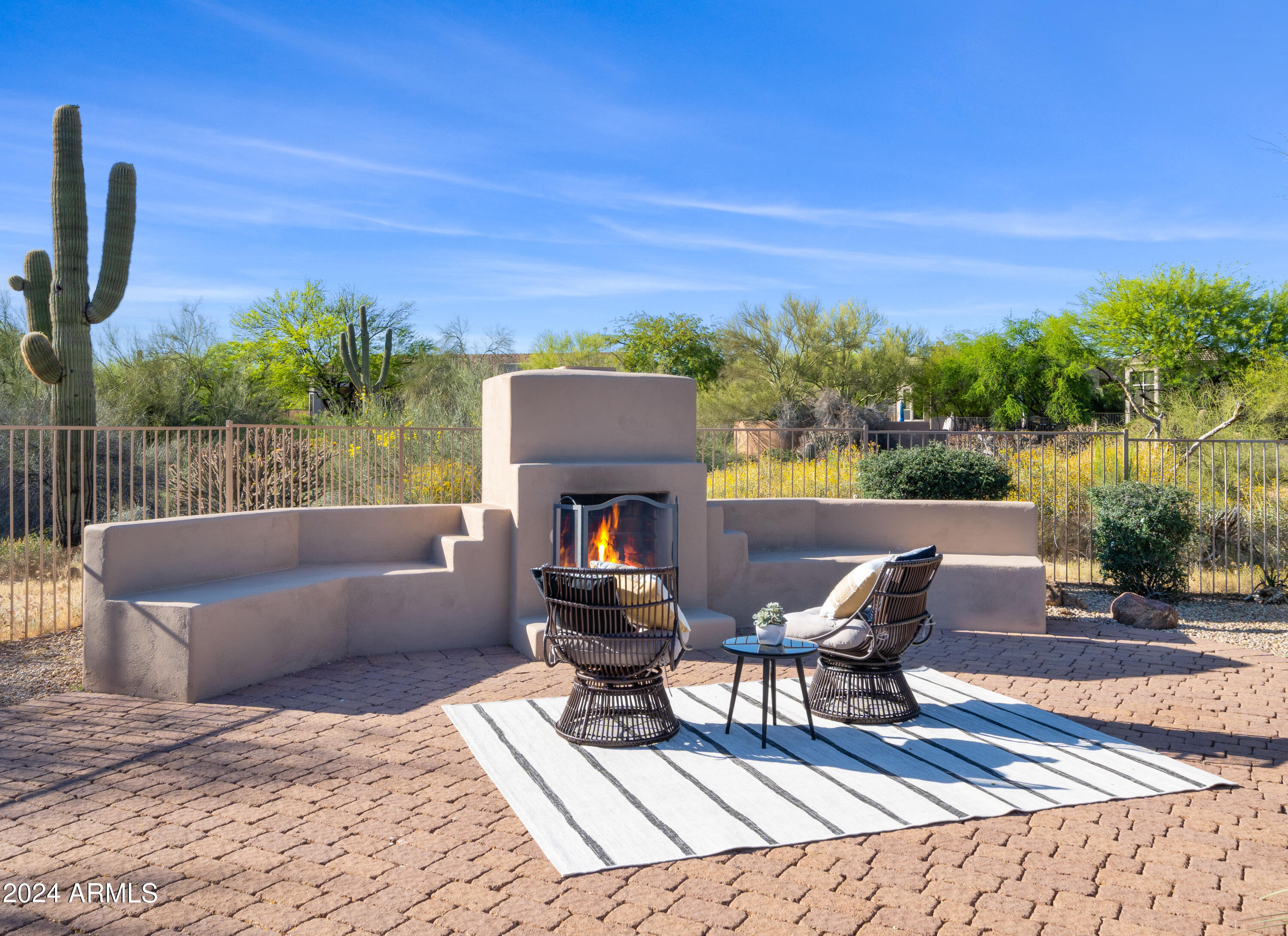 7832 E PARKVIEW Lane