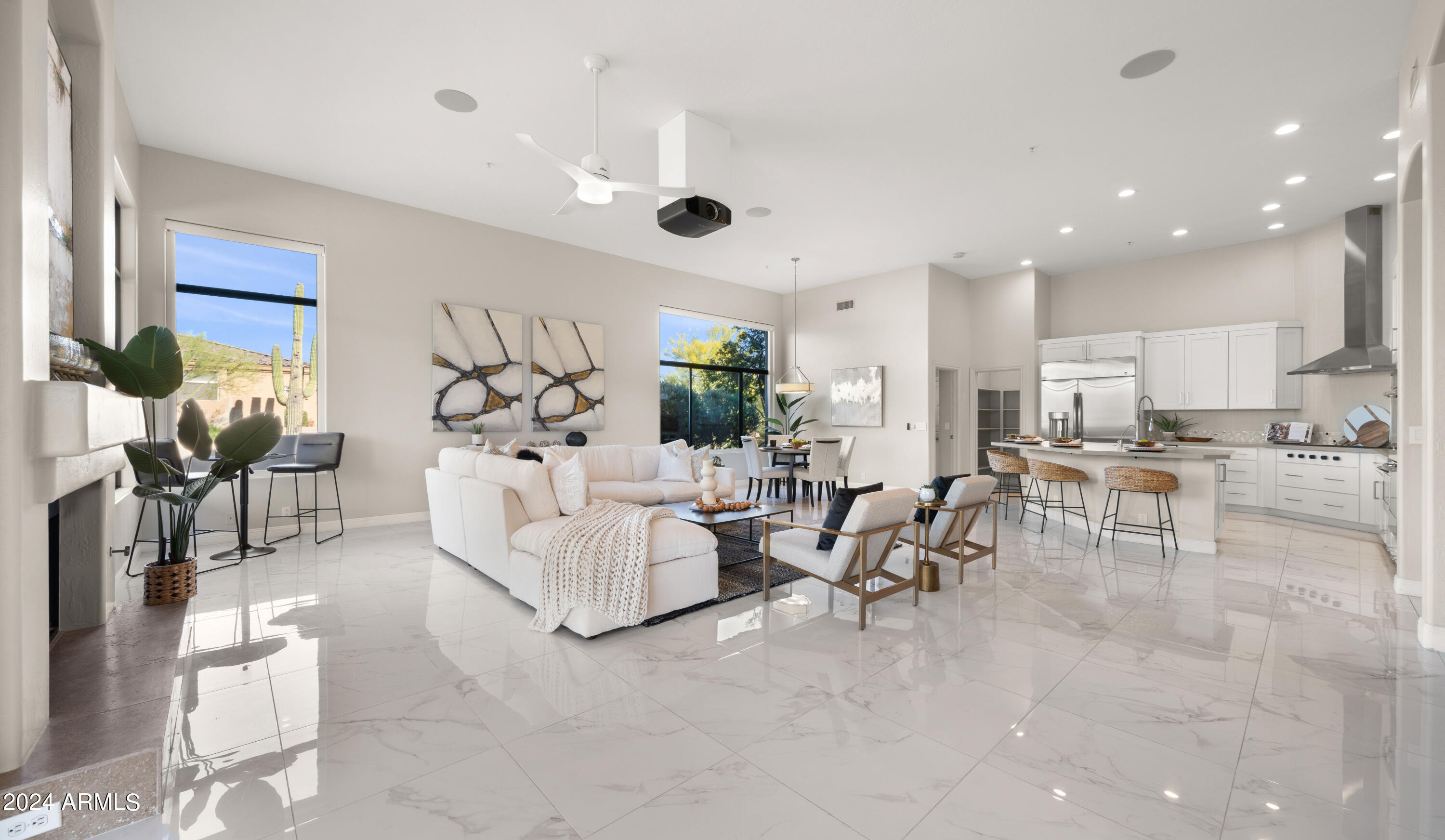 7832 E PARKVIEW Lane