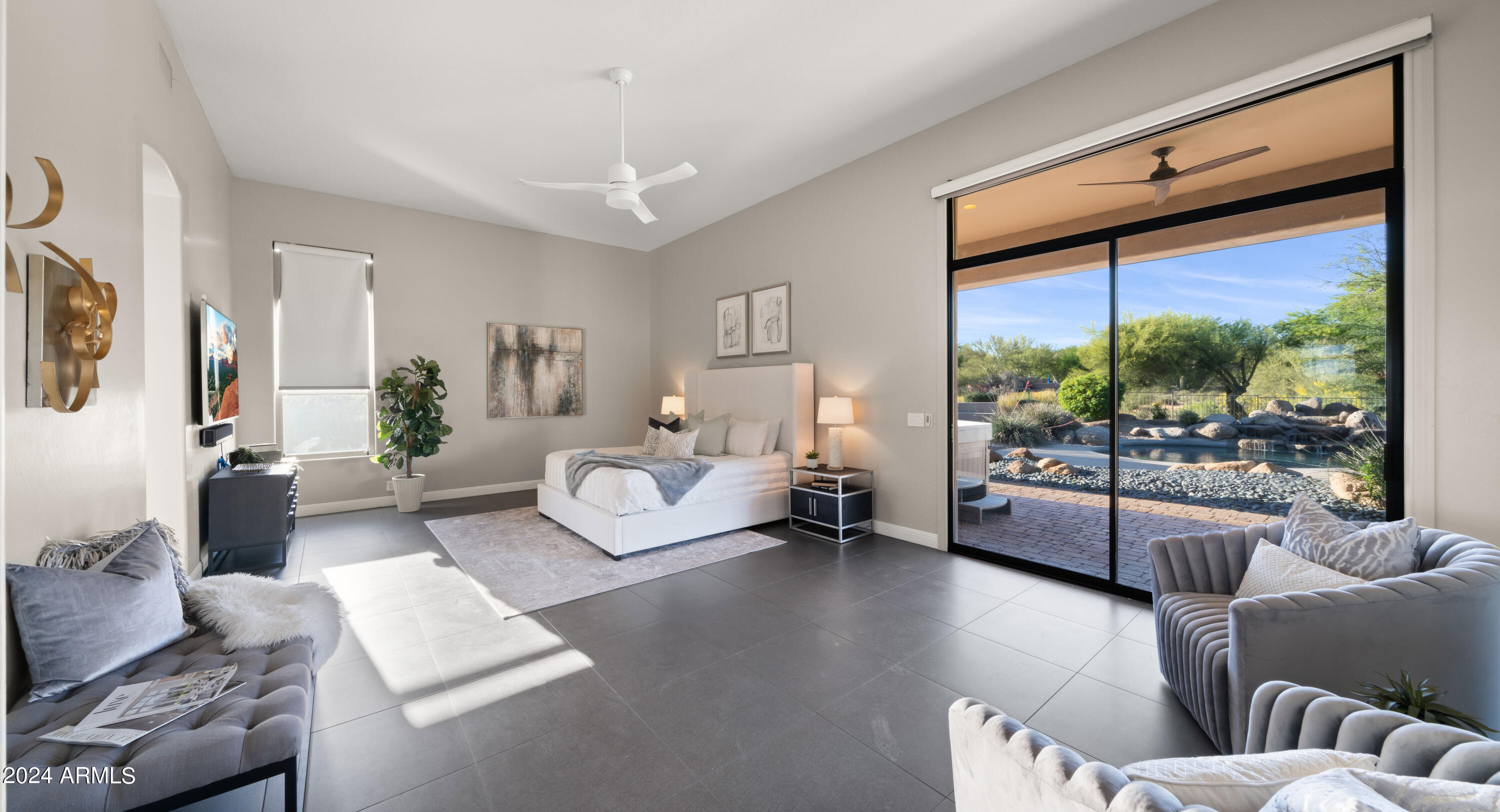 7832 E PARKVIEW Lane