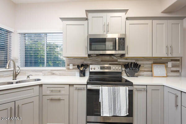 1568 E San Remo Avenue