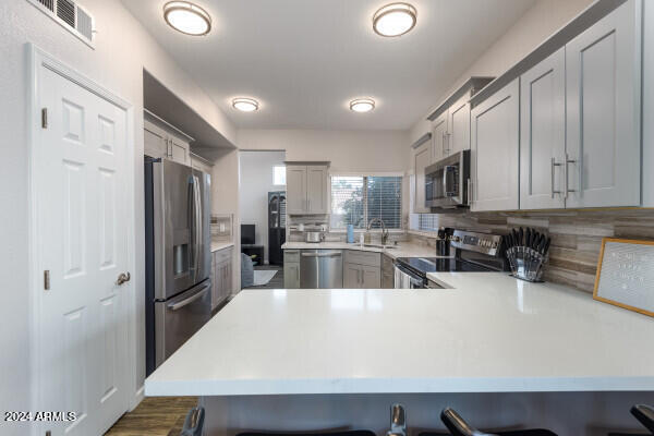 1568 E San Remo Avenue