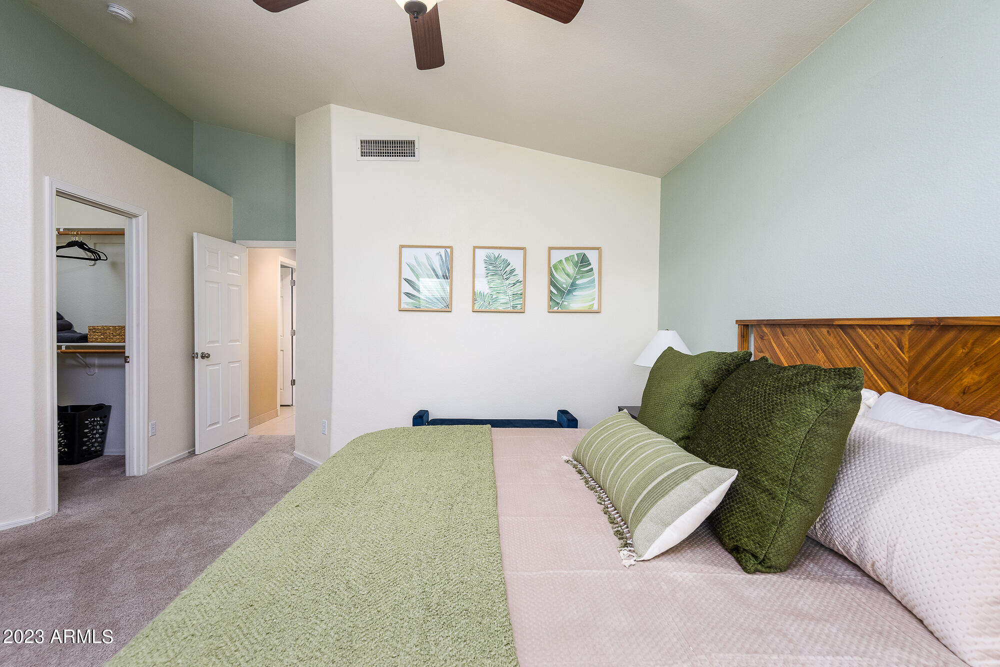 8161 W PONTIAC Drive