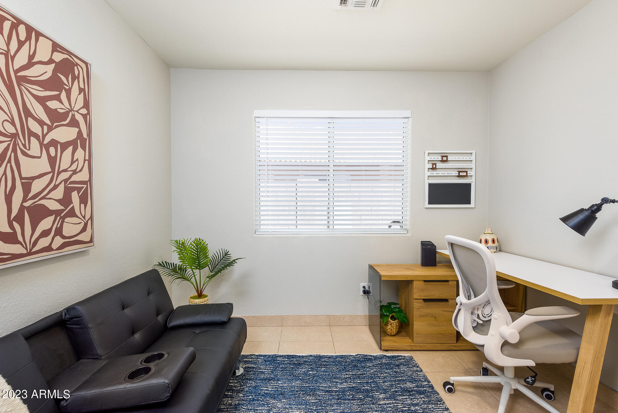 8161 W PONTIAC Drive