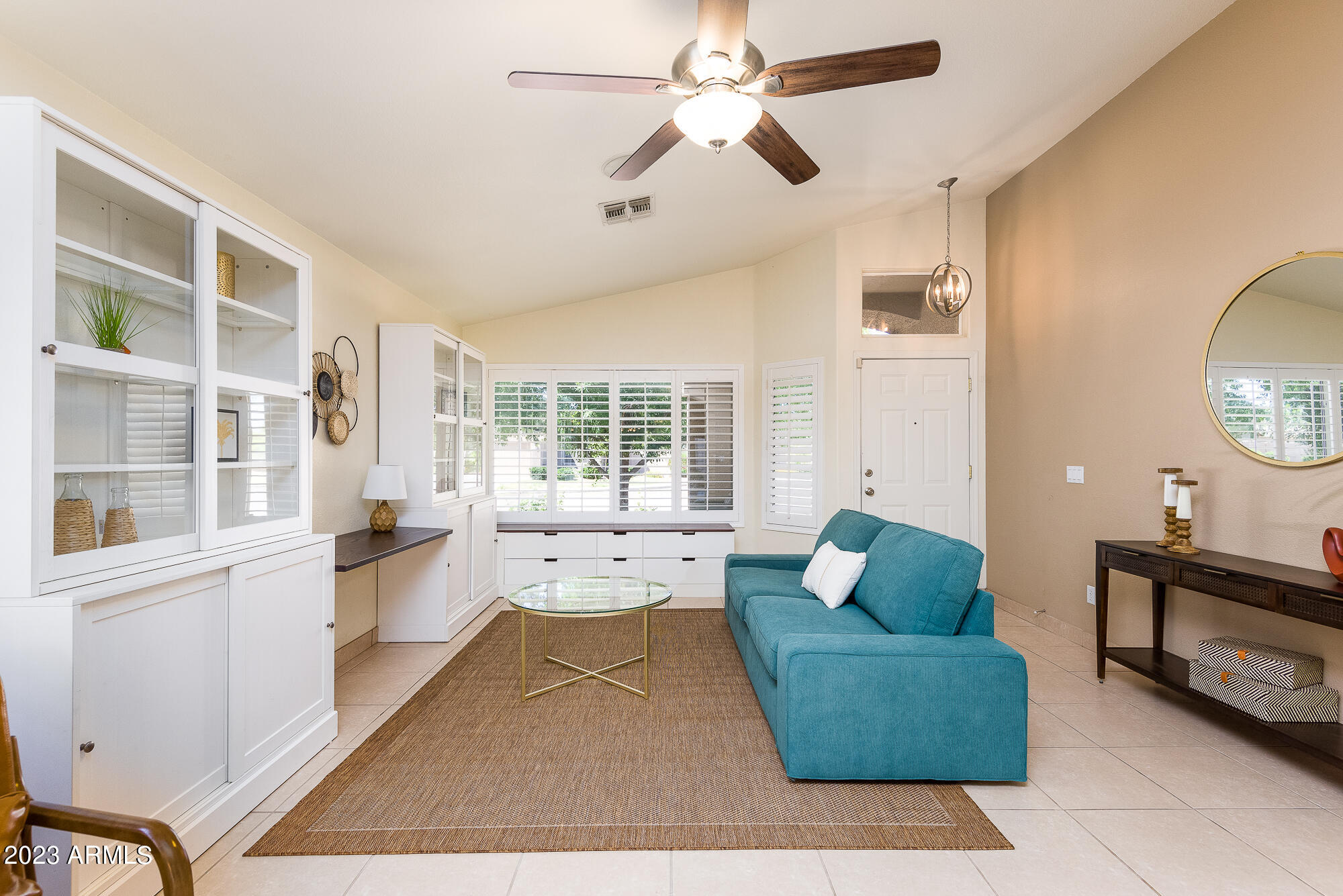 8161 W PONTIAC Drive