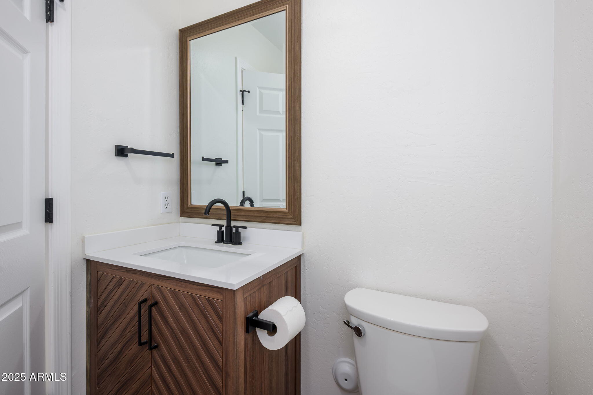 3755 E BROADWAY Road, 21