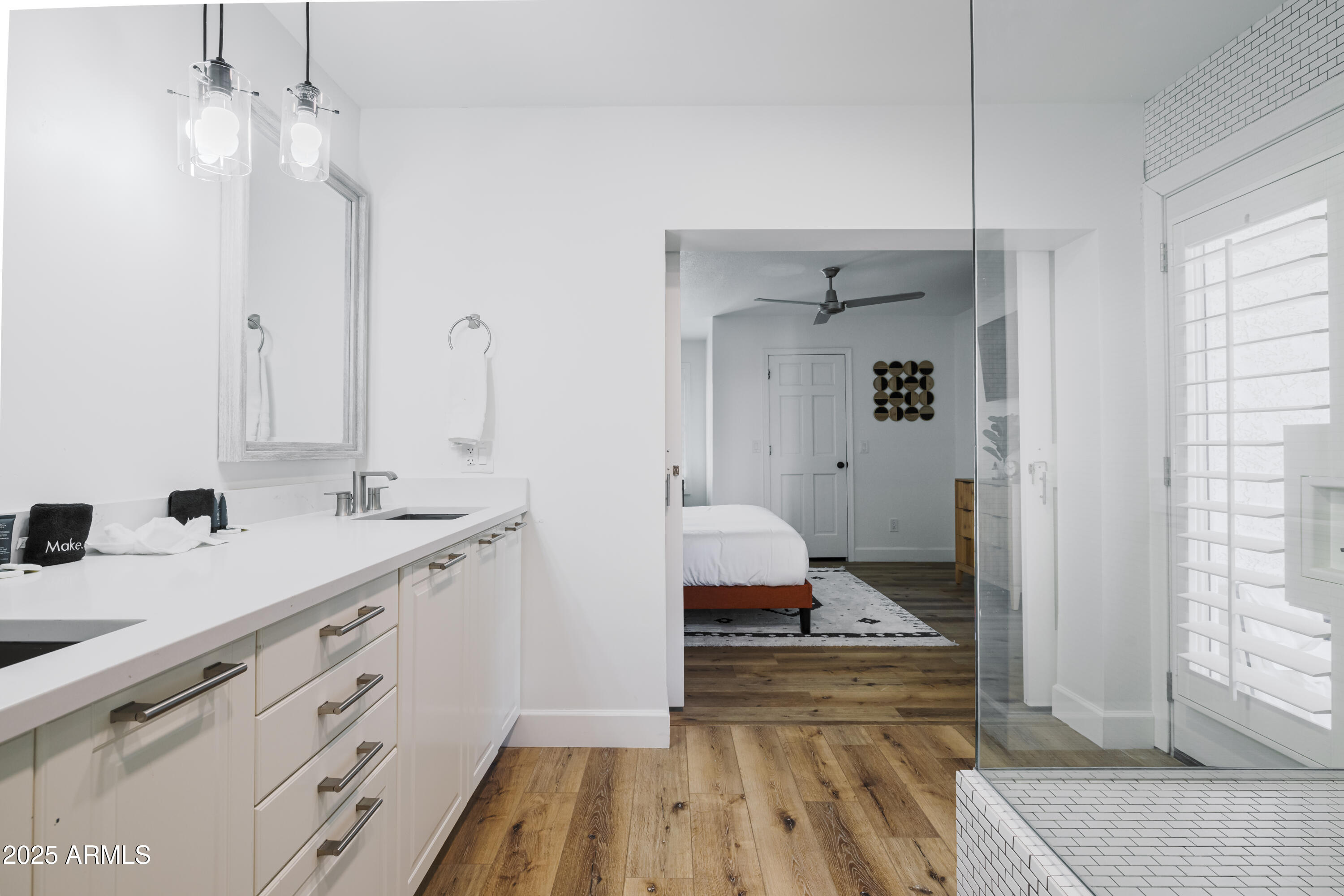 5226 E KATHLEEN Road