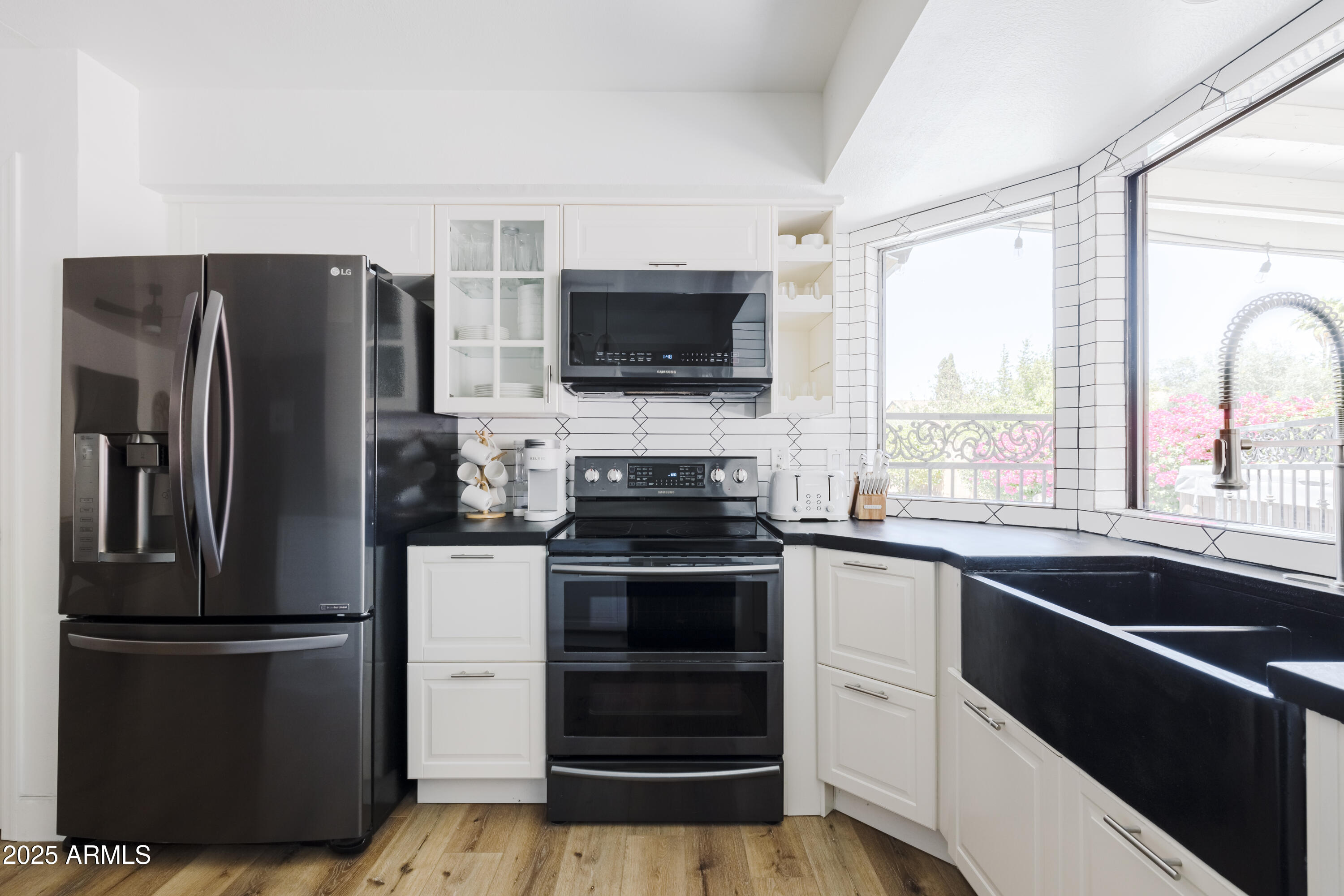 5226 E KATHLEEN Road