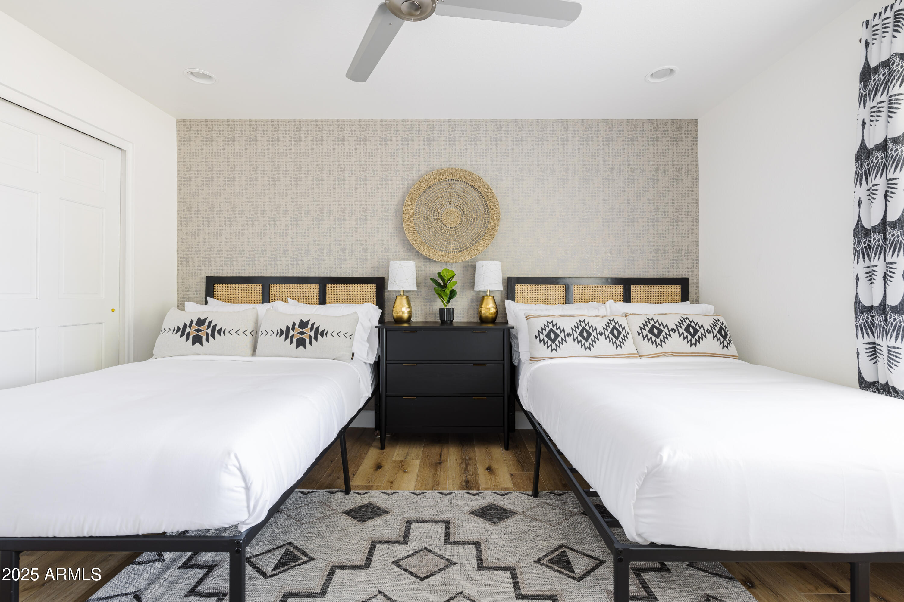 5226 E KATHLEEN Road