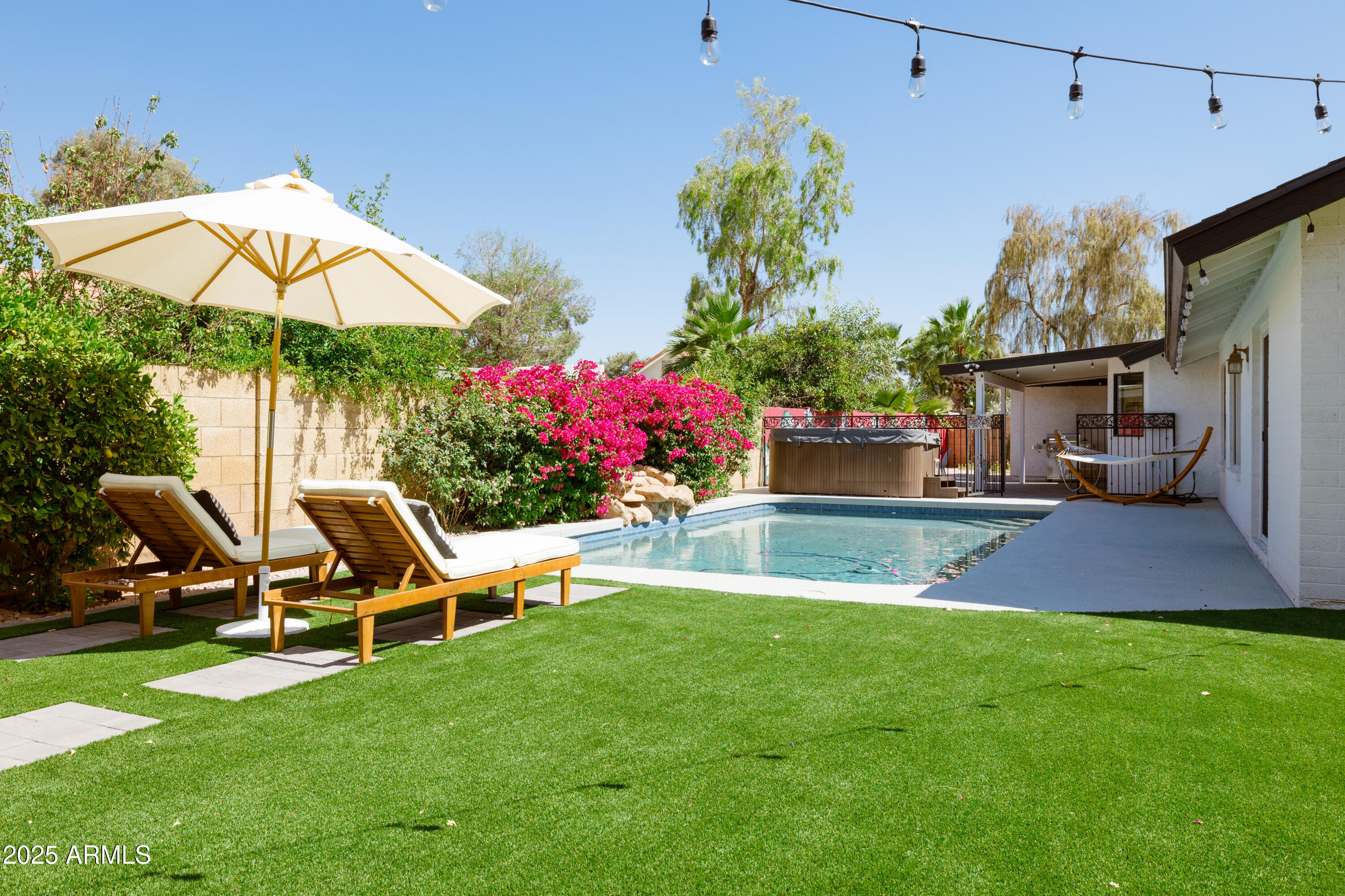 5226 E KATHLEEN Road