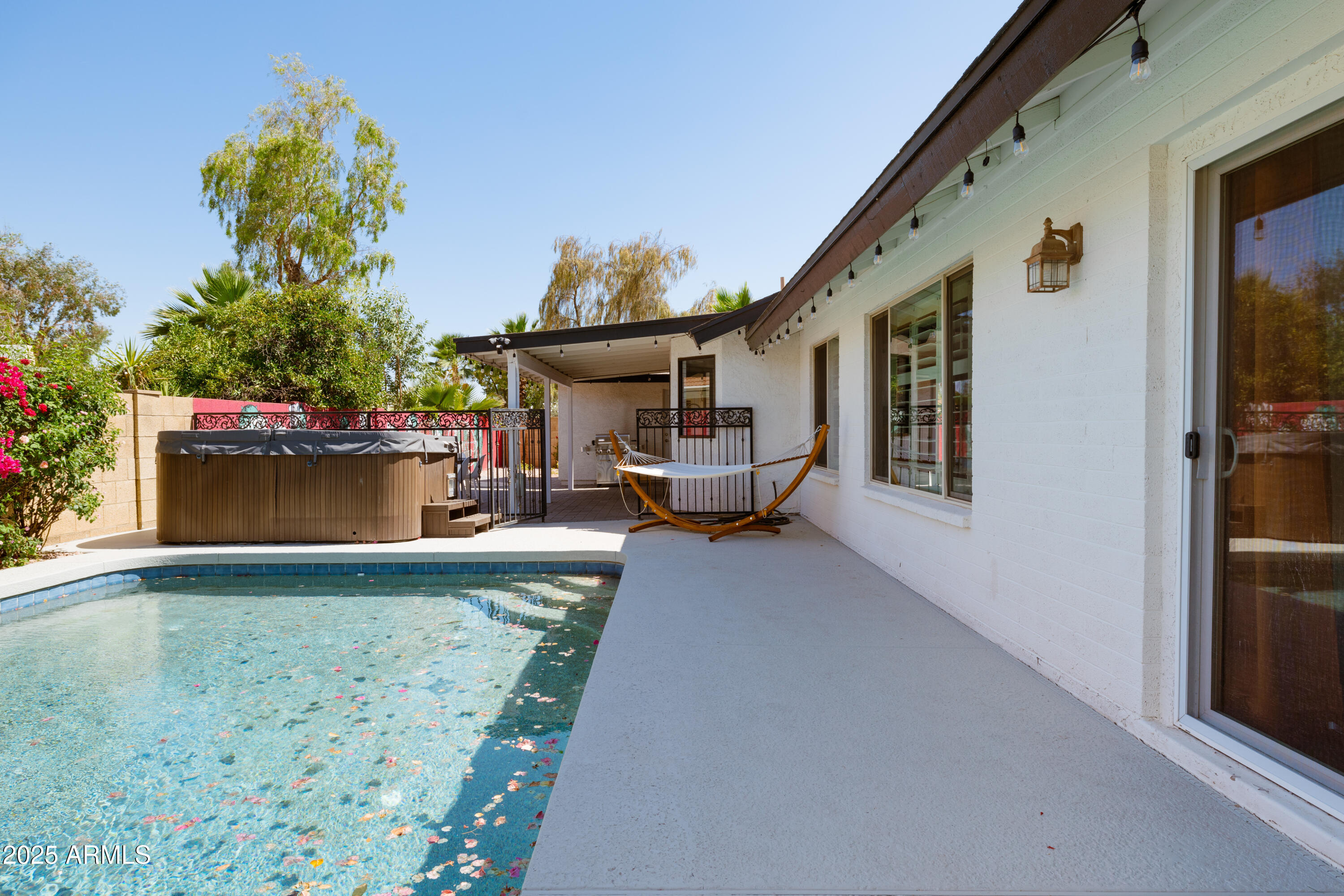 5226 E KATHLEEN Road