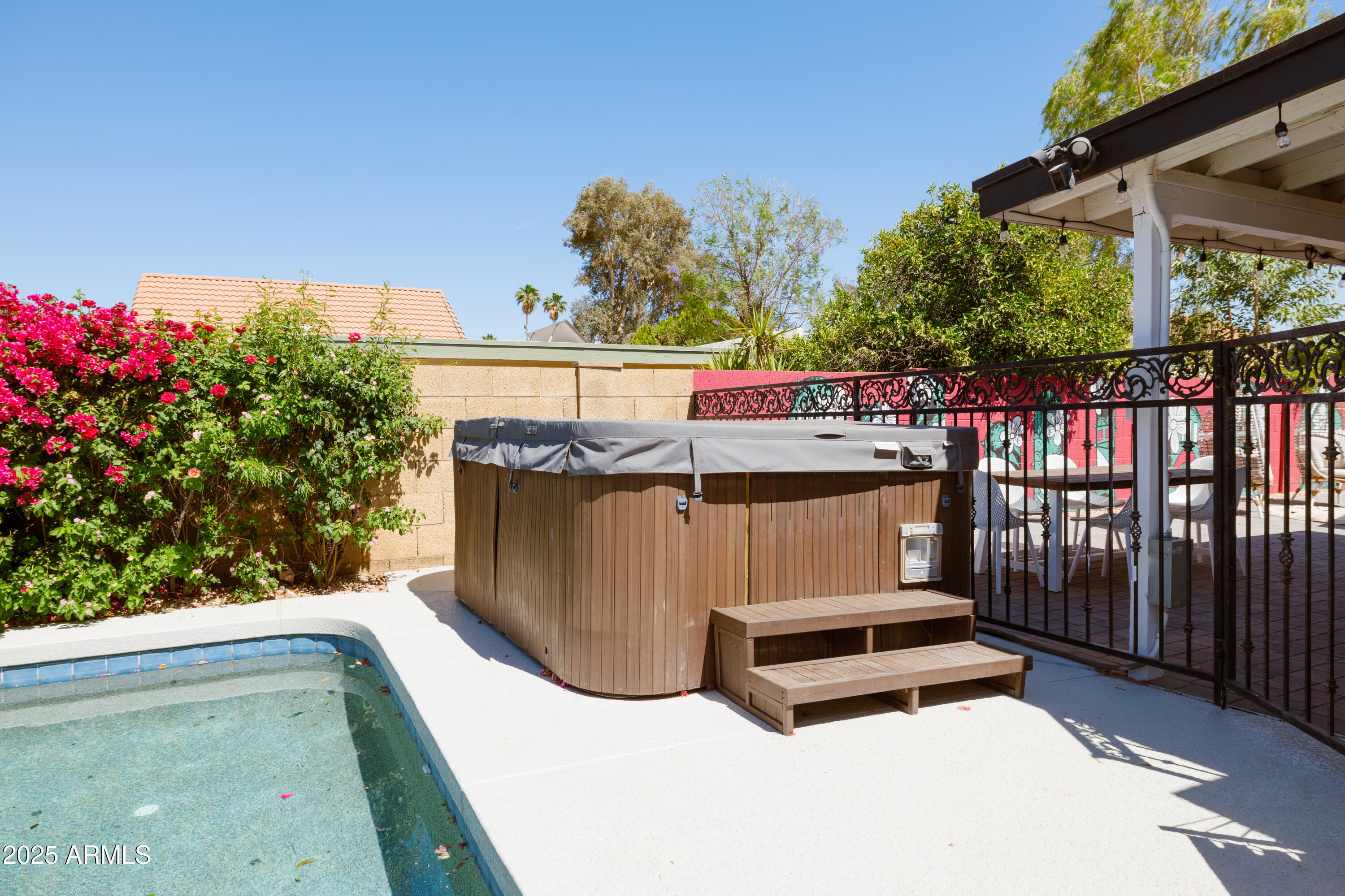 5226 E KATHLEEN Road