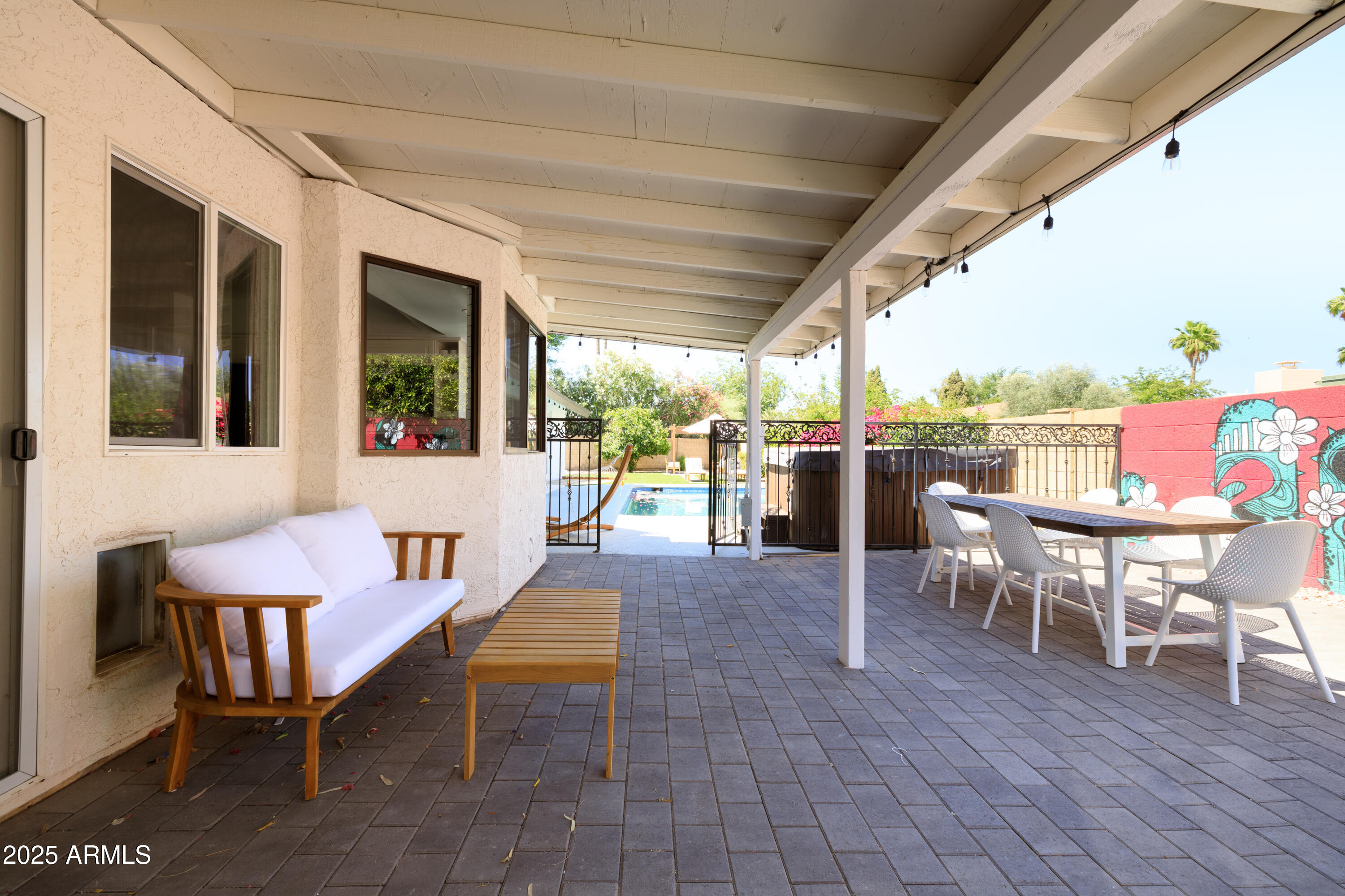 5226 E KATHLEEN Road