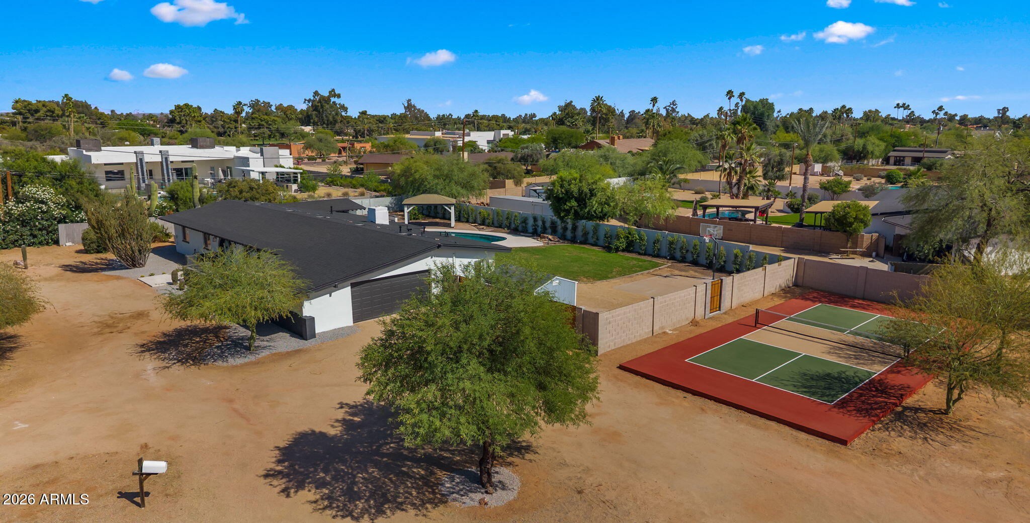 7667 E CACTUS Road