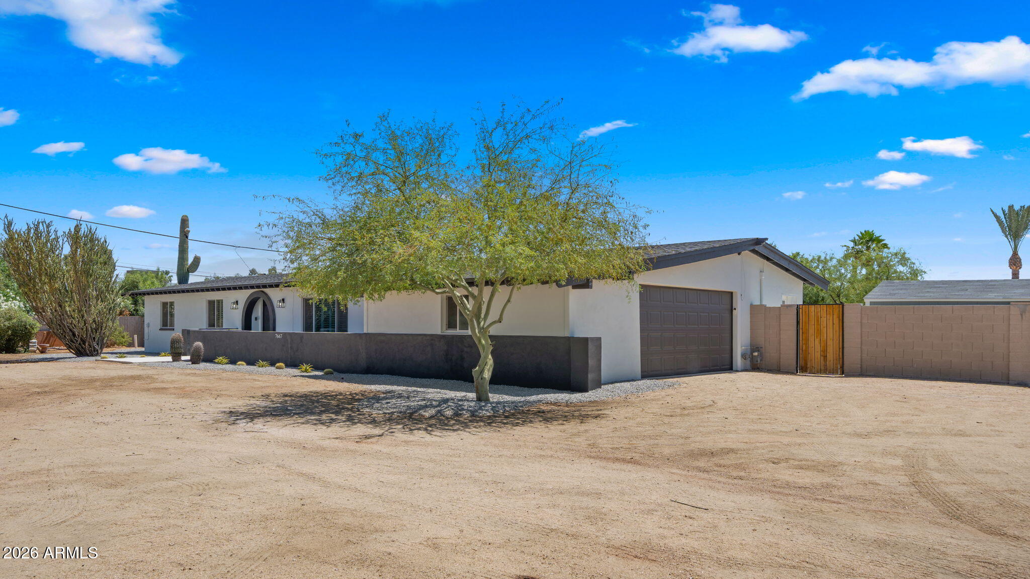 7667 E CACTUS Road