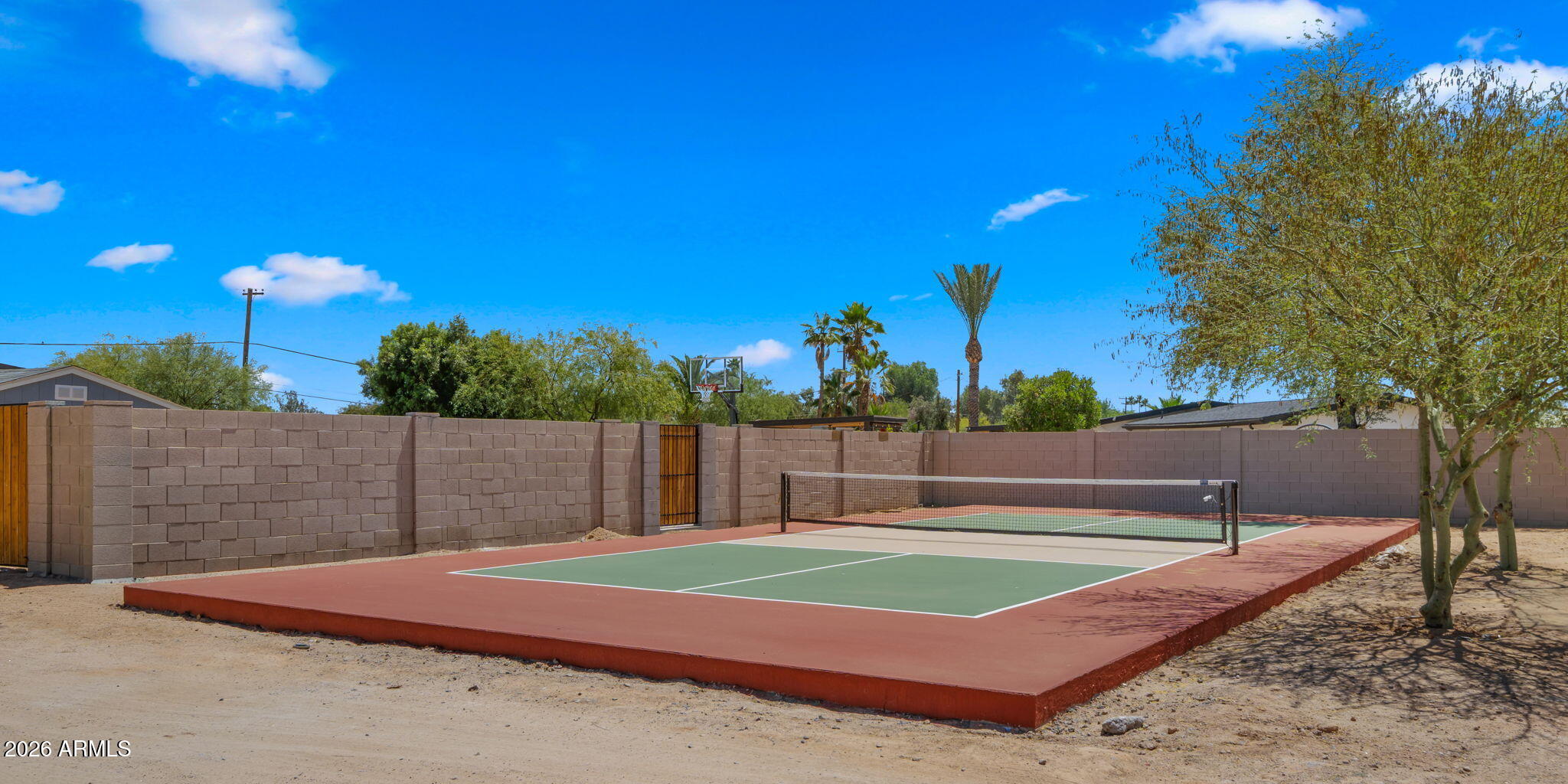 7667 E CACTUS Road