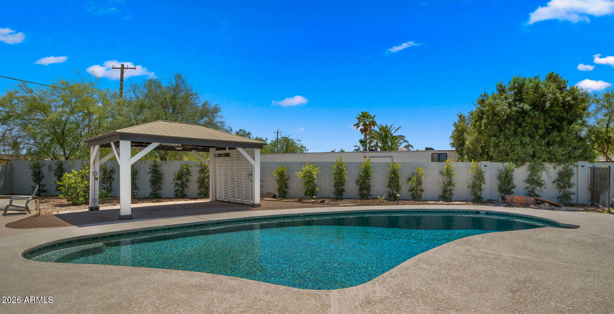 7667 E CACTUS Road
