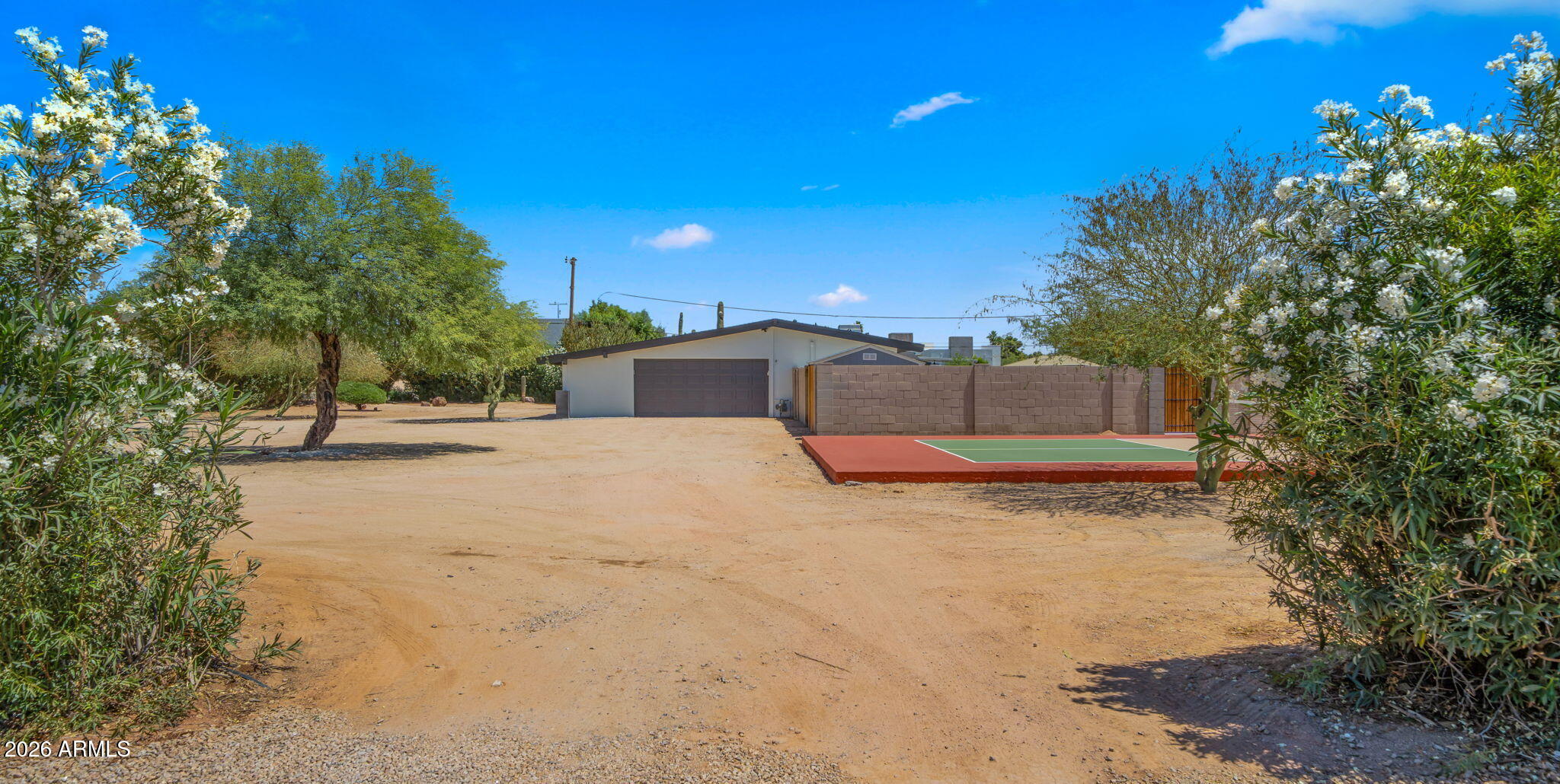7667 E CACTUS Road