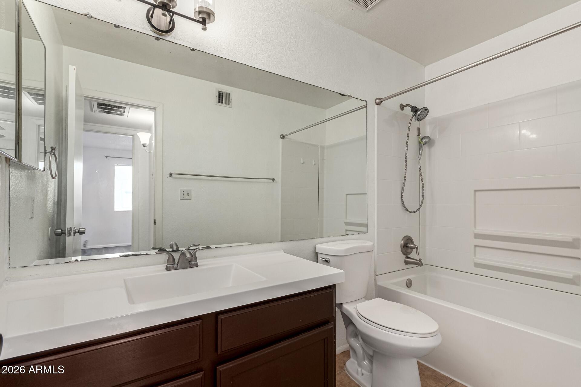 4428 E Wood St Street 595