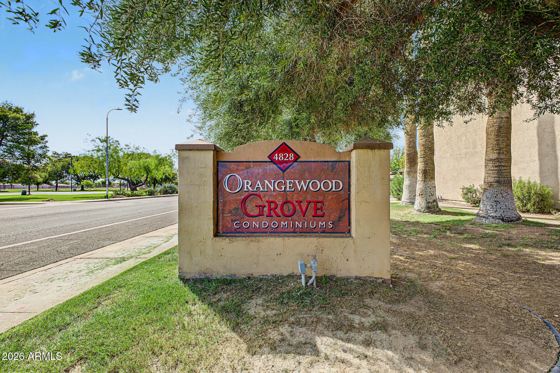 4828 W ORANGEWOOD Avenue 202