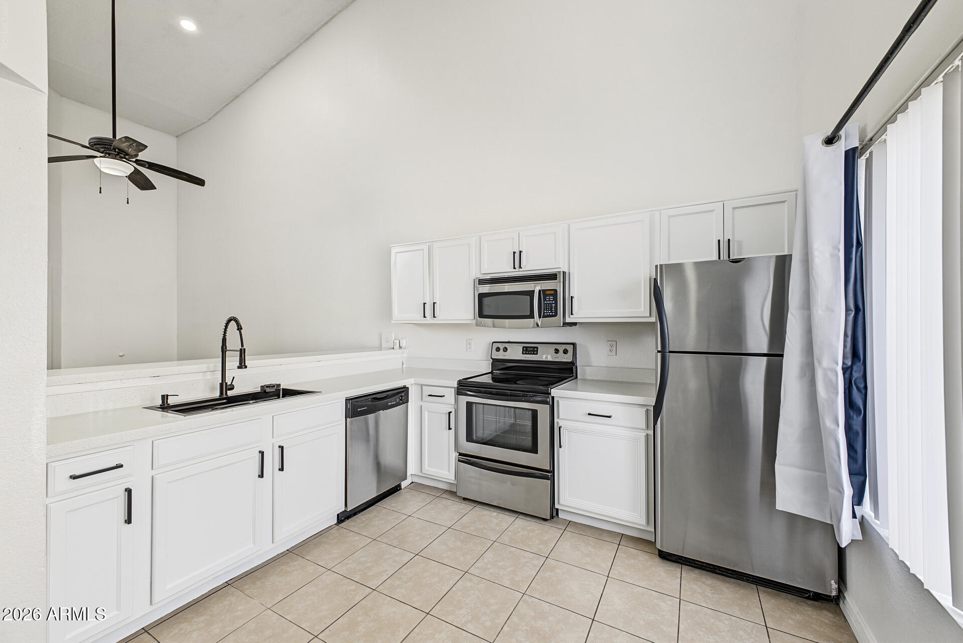 4828 W ORANGEWOOD Avenue 202
