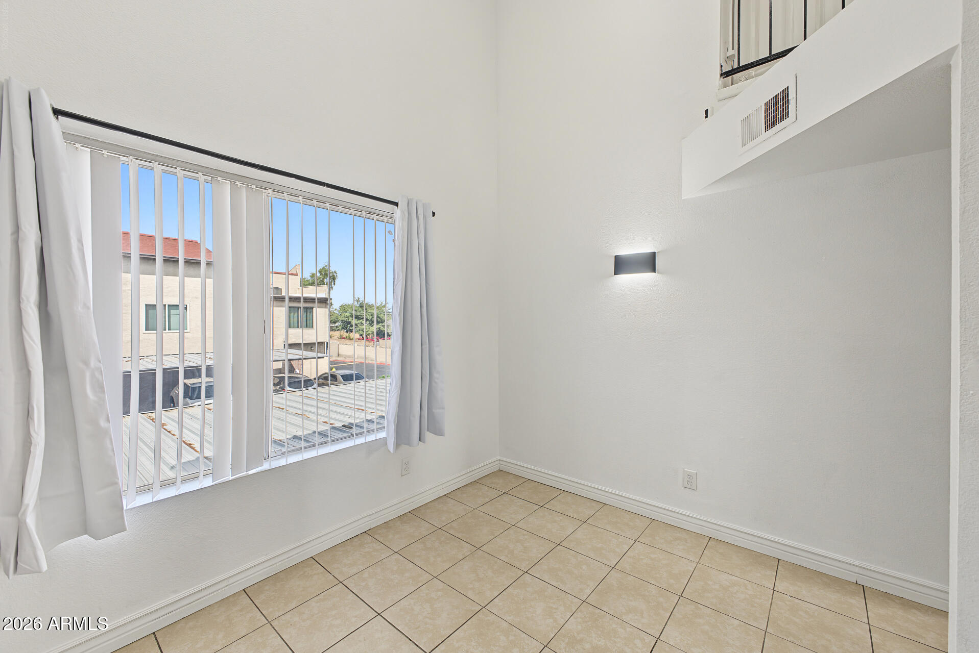 4828 W ORANGEWOOD Avenue 202