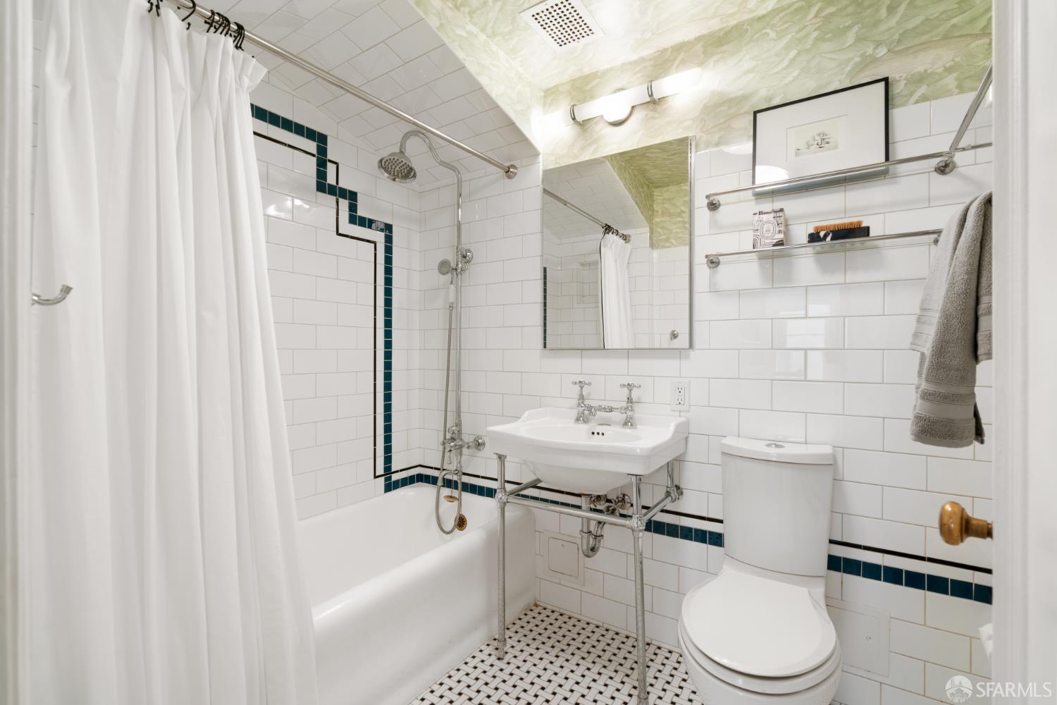 631 Ofarrell Street # 402