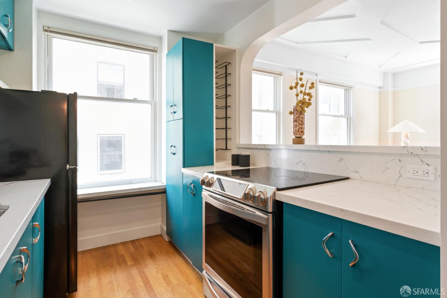 631 Ofarrell Street # 402