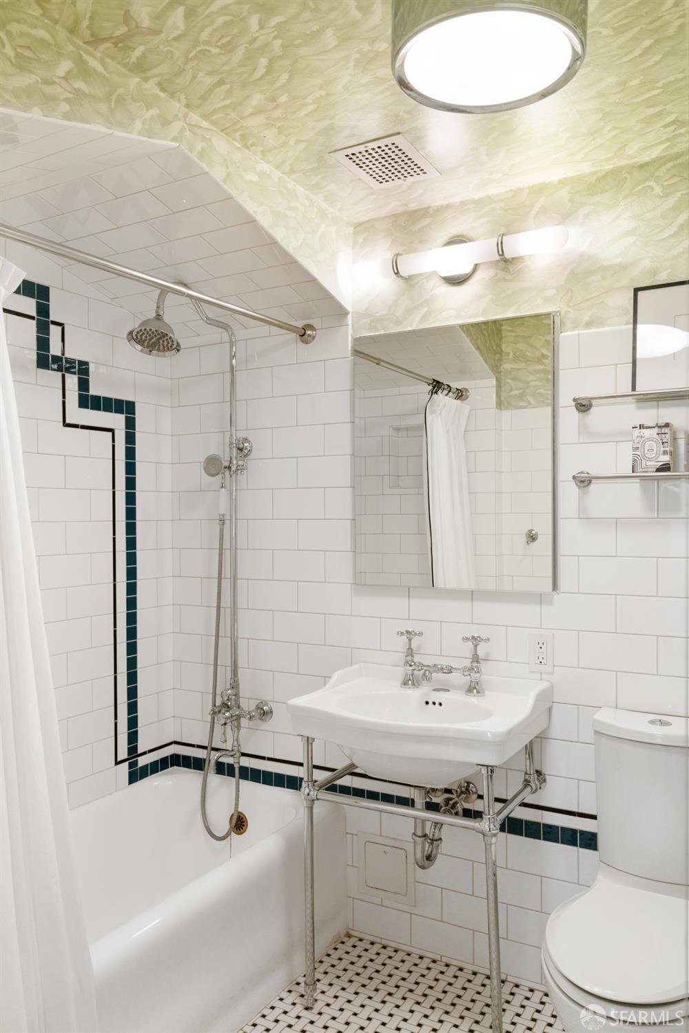631 Ofarrell Street # 402