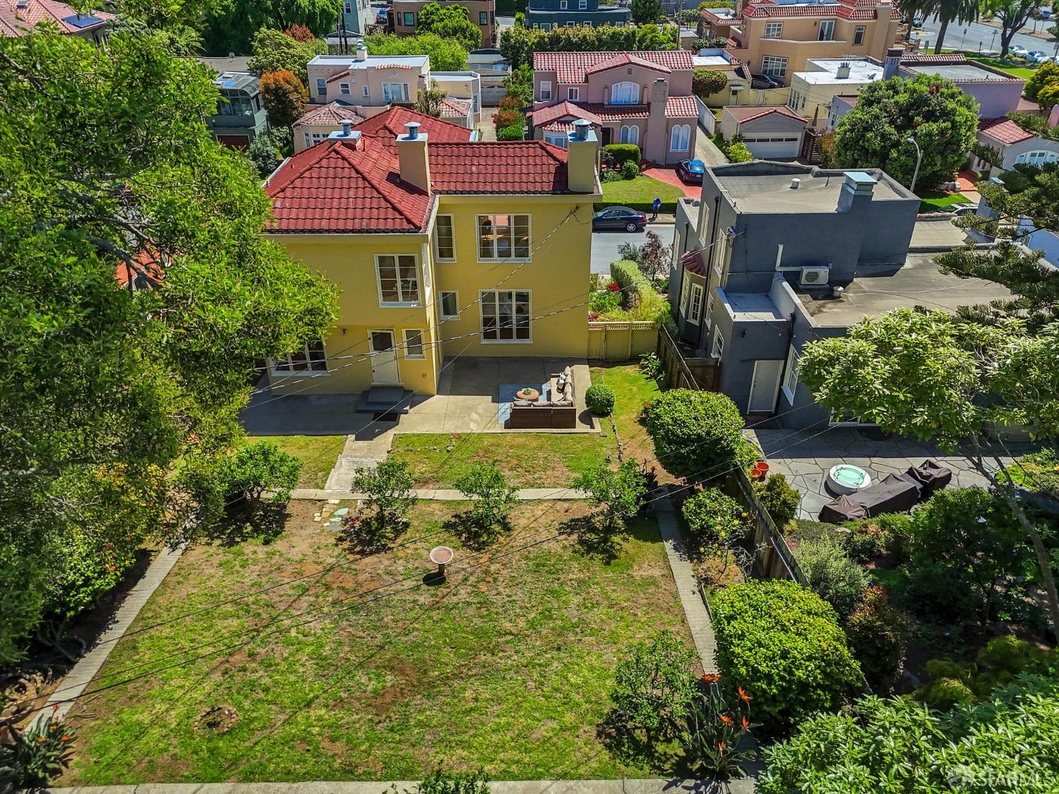 376 Moncada Way