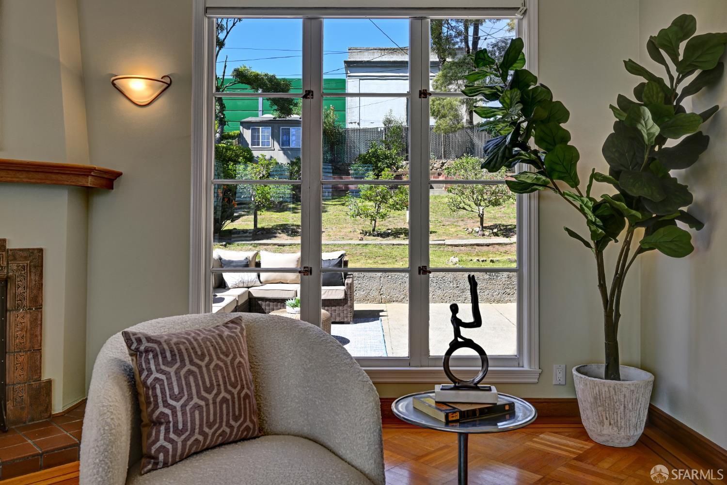 376 Moncada Way