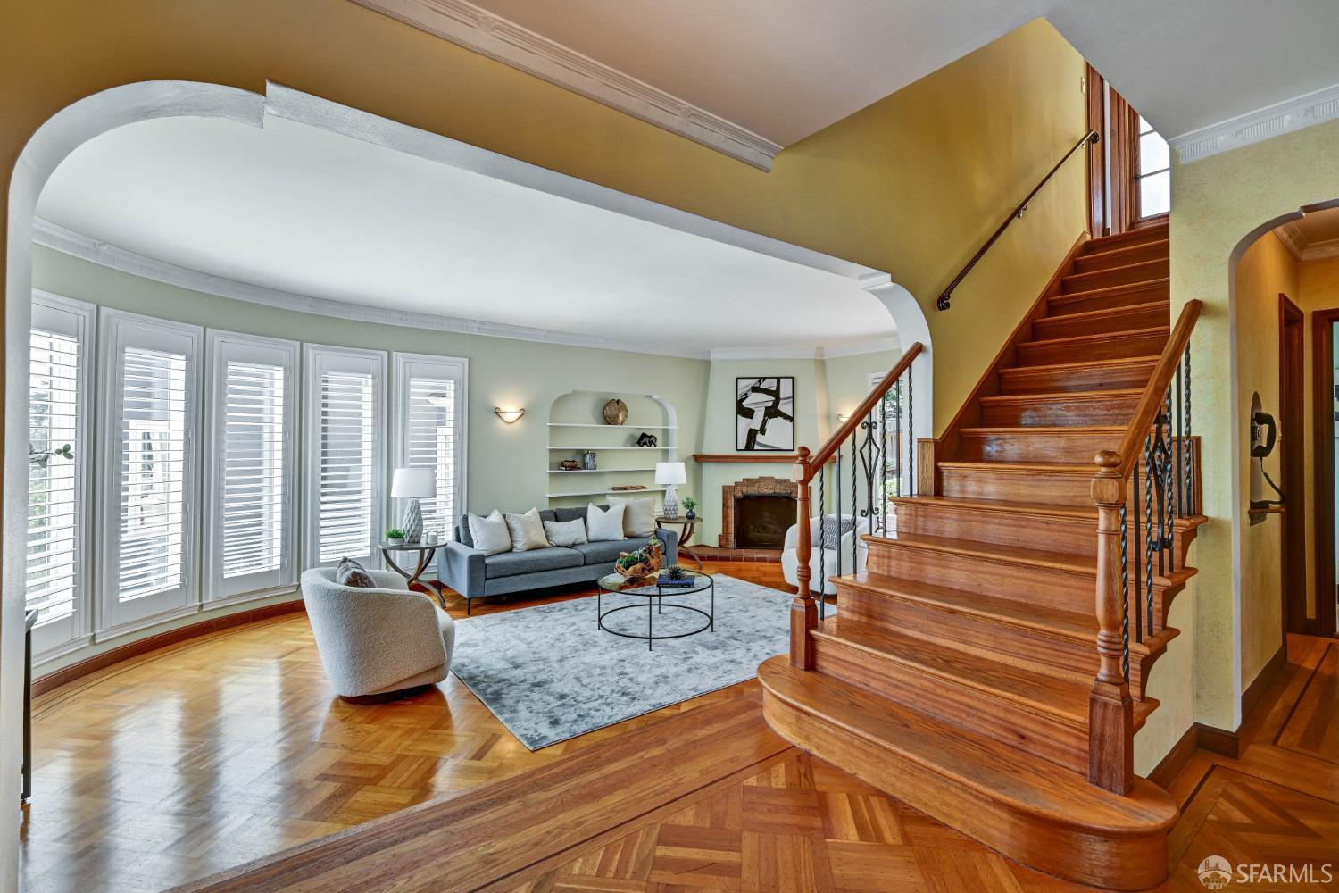 376 Moncada Way