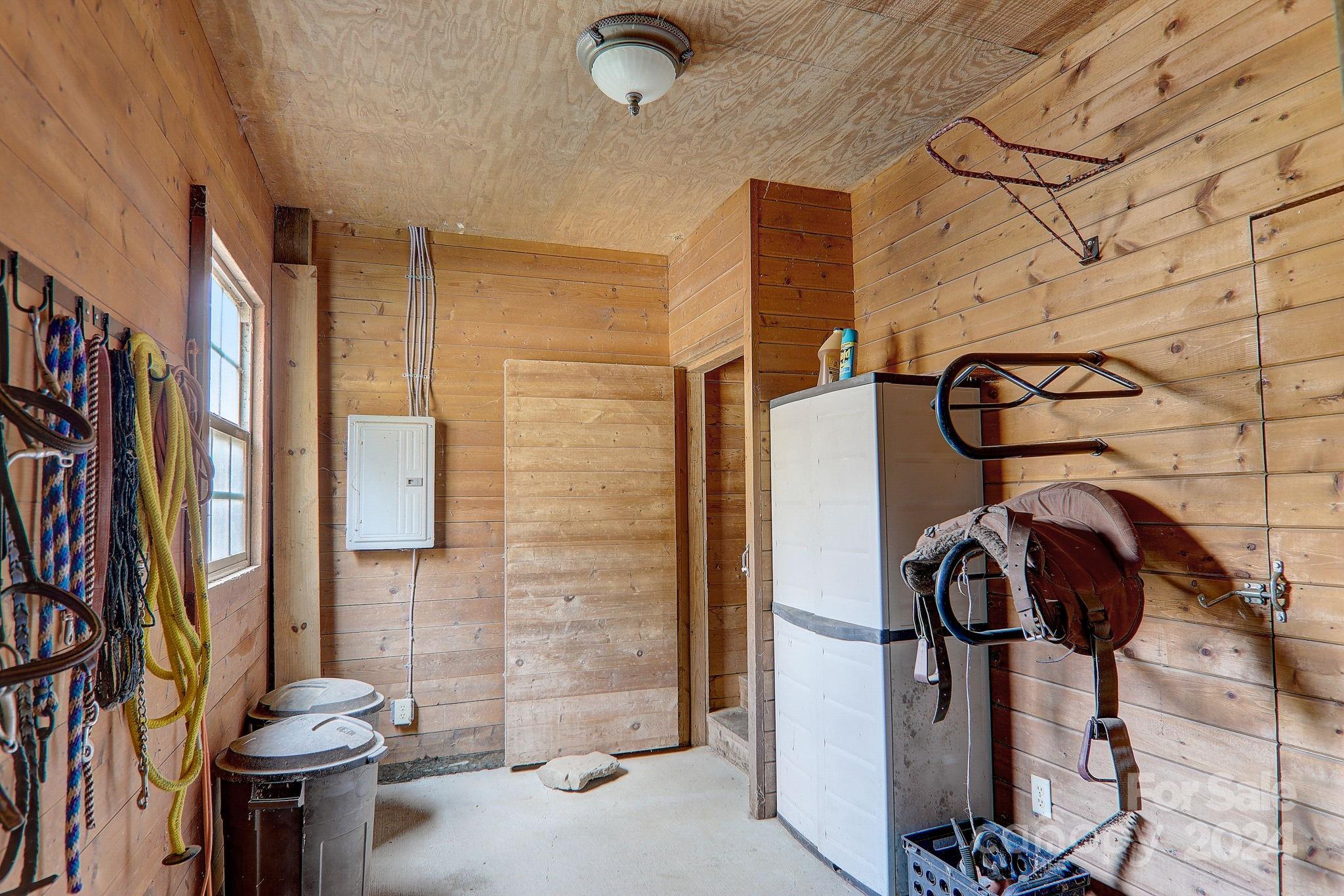 33 Poplar Ridge Lane