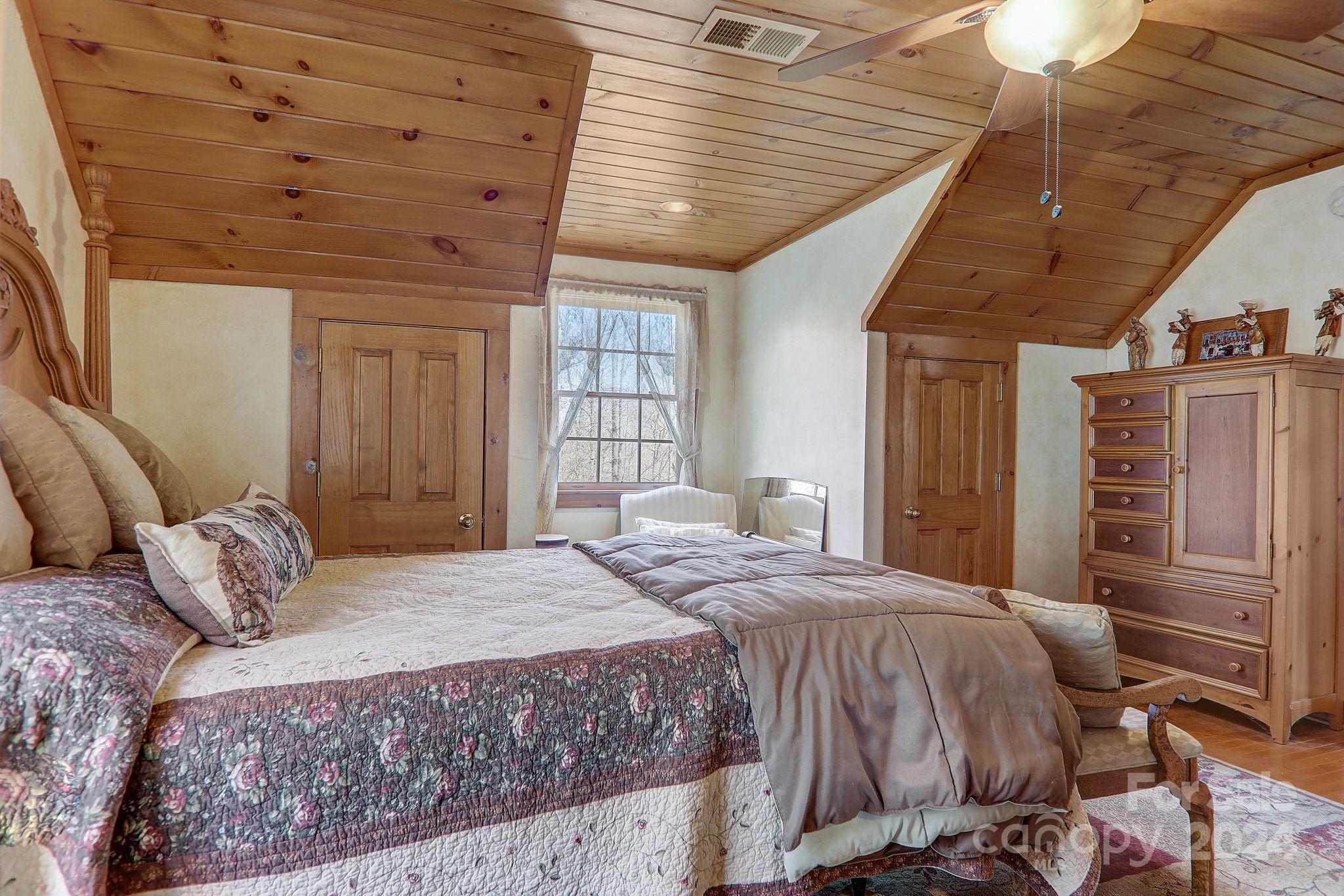 33 Poplar Ridge Lane